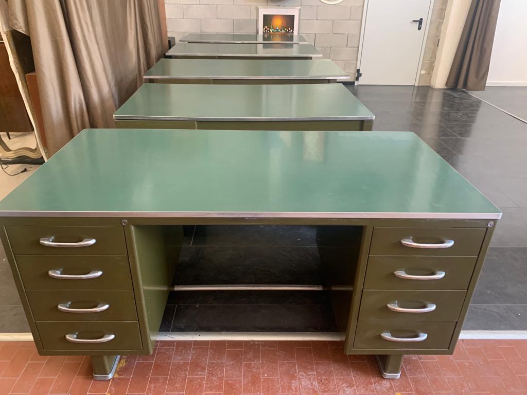 Painted Metal Desk with Laminate Top from Carlotti, 1950s In Good Condition For Sale In Montelabbate, PU