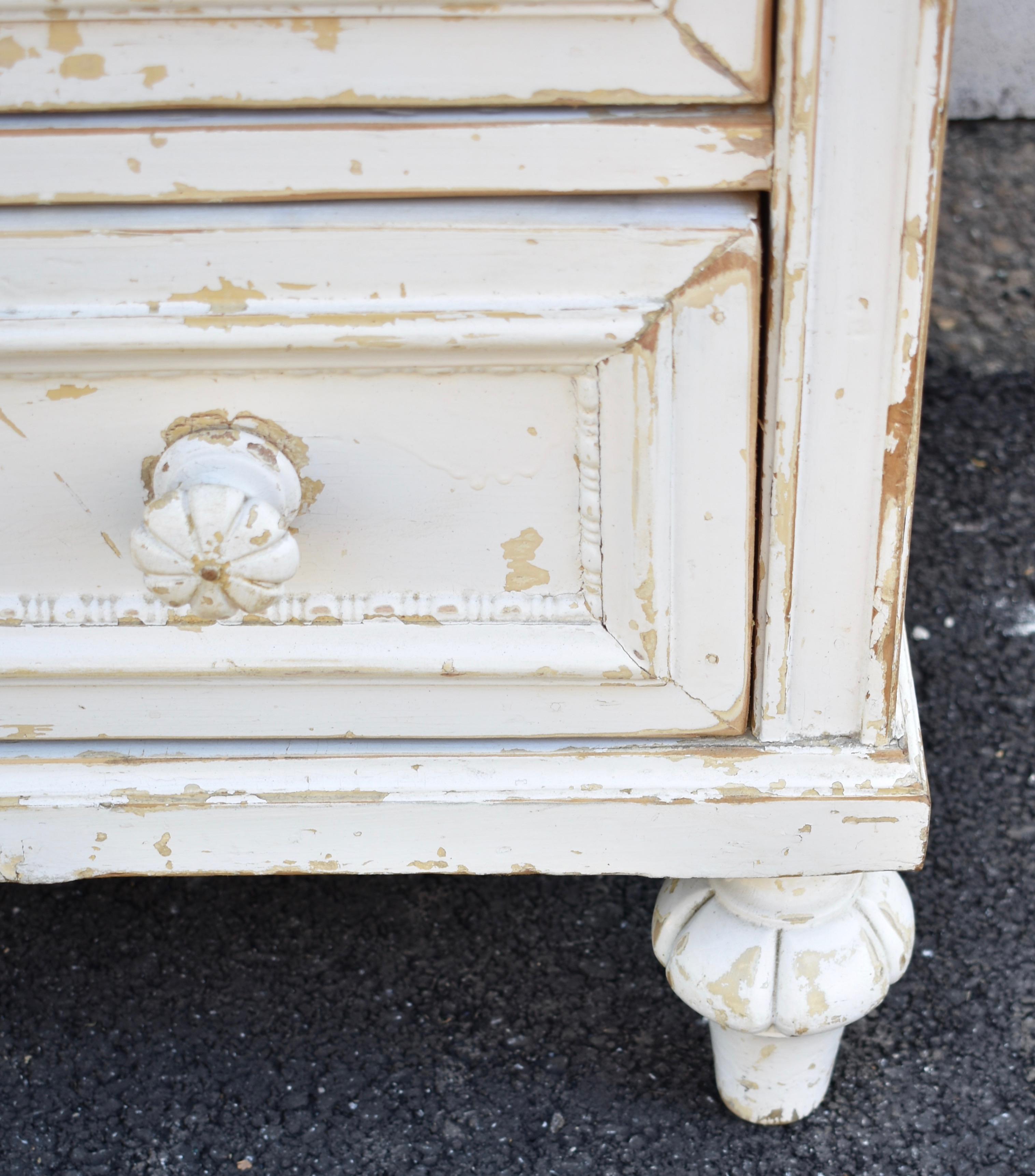 20th Century Painted Oak Chest of Four Drawers For Sale
