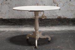 Antique Swedish Gustavian Style Painted Oval End, Side, Tea or Game Table