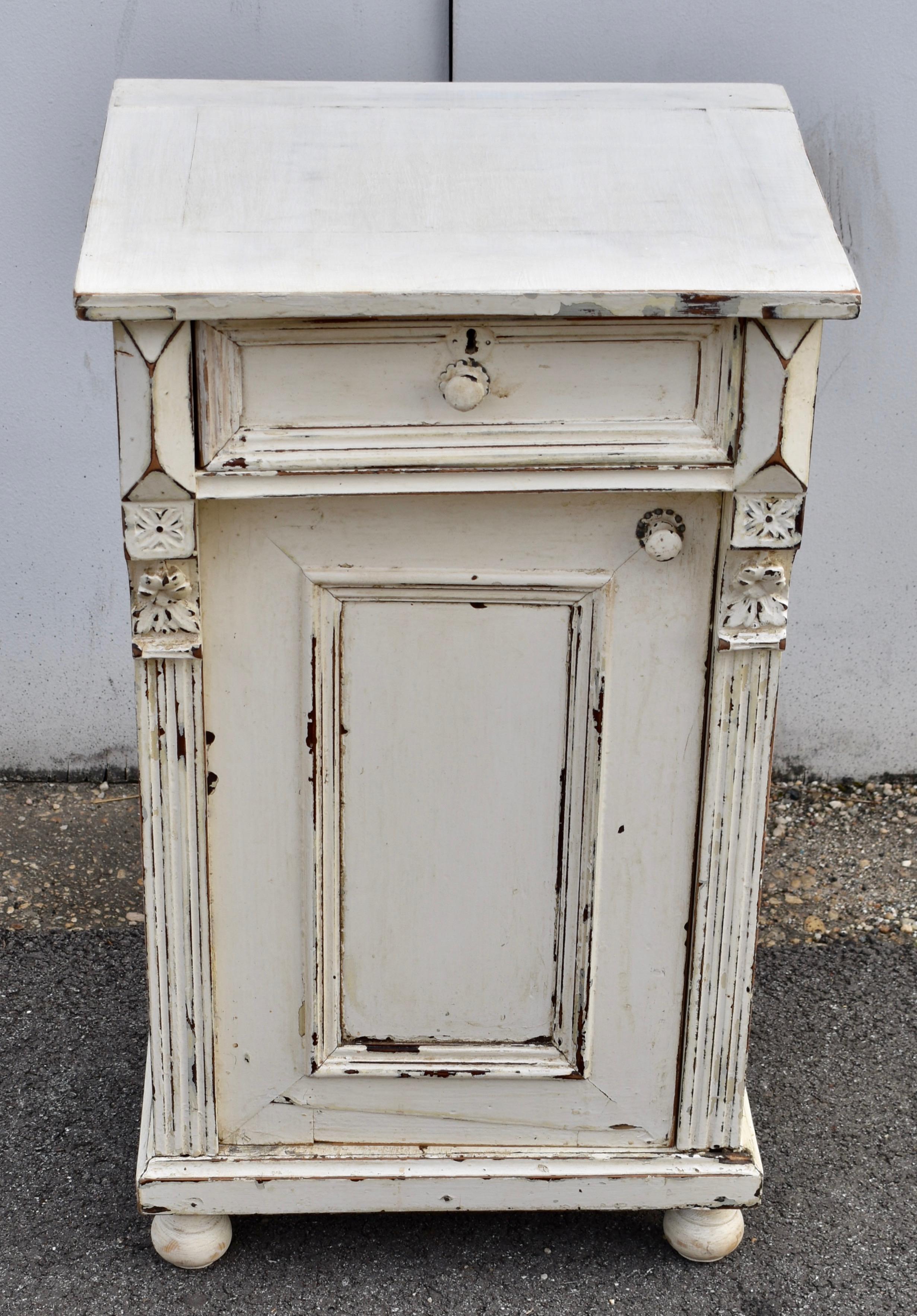 Country Painted Pine and Oak Nightstand For Sale