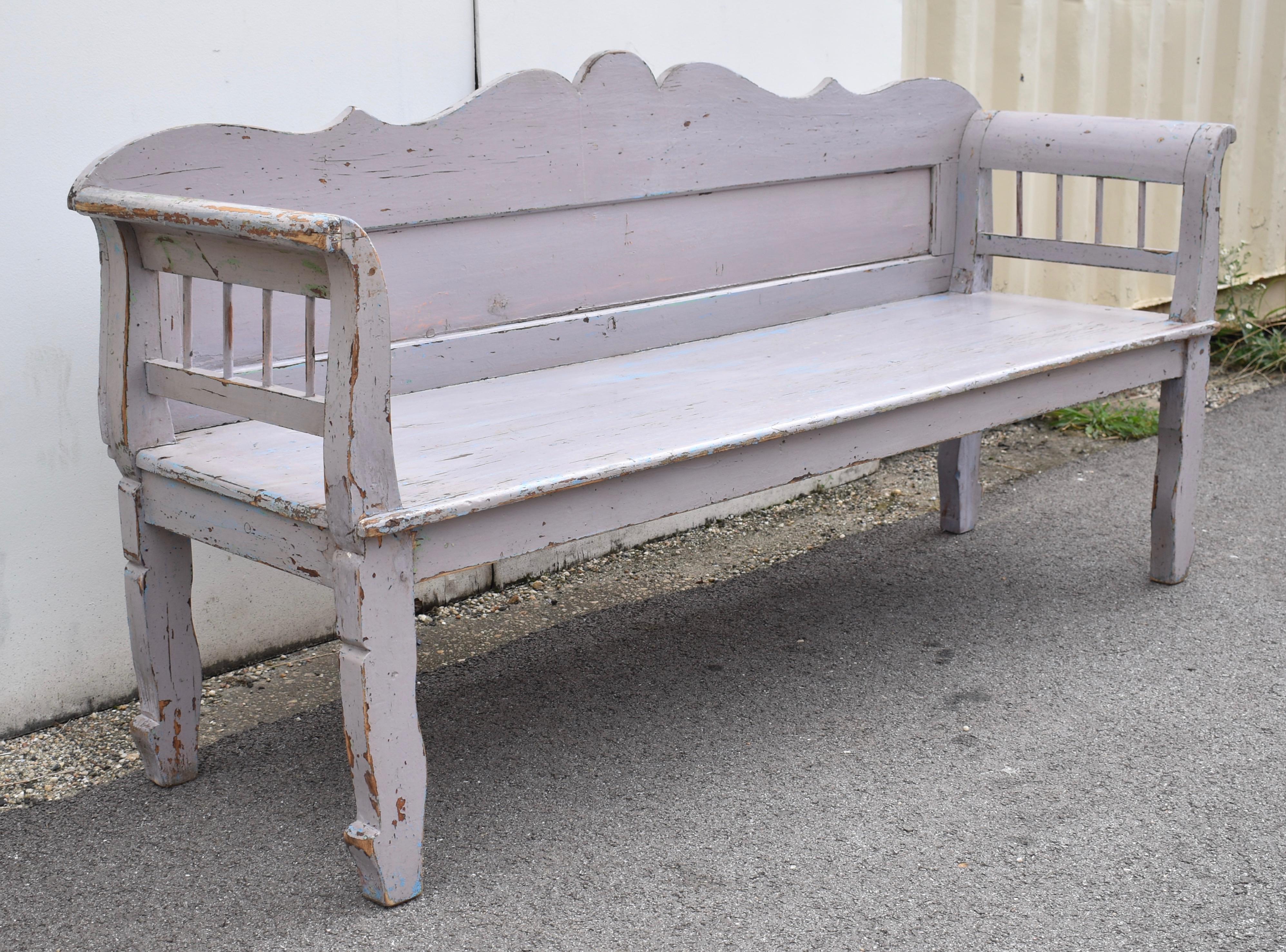 Hungarian Painted Pine Camel-Back Bench or Settle. For Sale