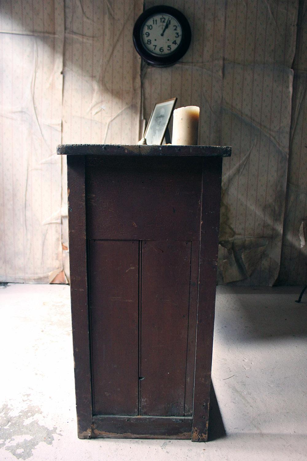 Painted Pine Potboard Dresser Base, circa 1830-1840 5