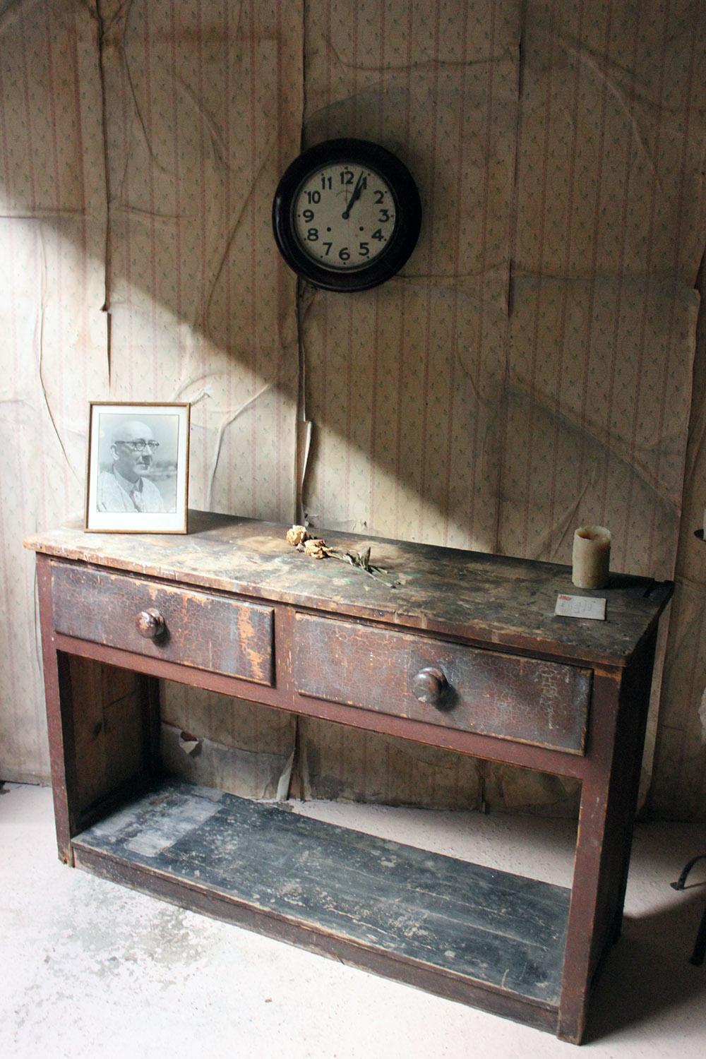 Painted Pine Potboard Dresser Base, circa 1830-1840 10
