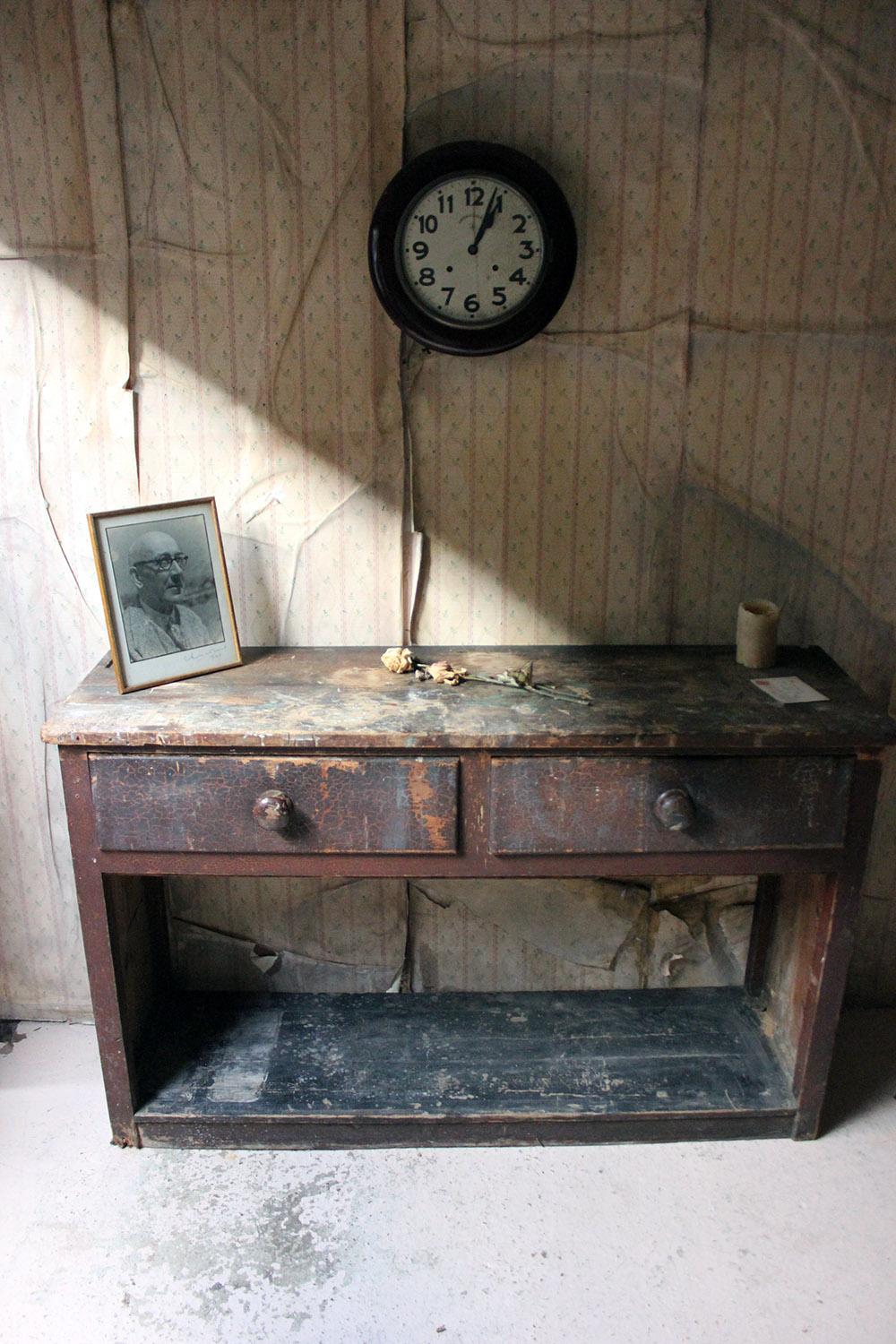 Painted Pine Potboard Dresser Base, circa 1830-1840 11