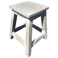 Sgabello o tavolino in pino dipinto