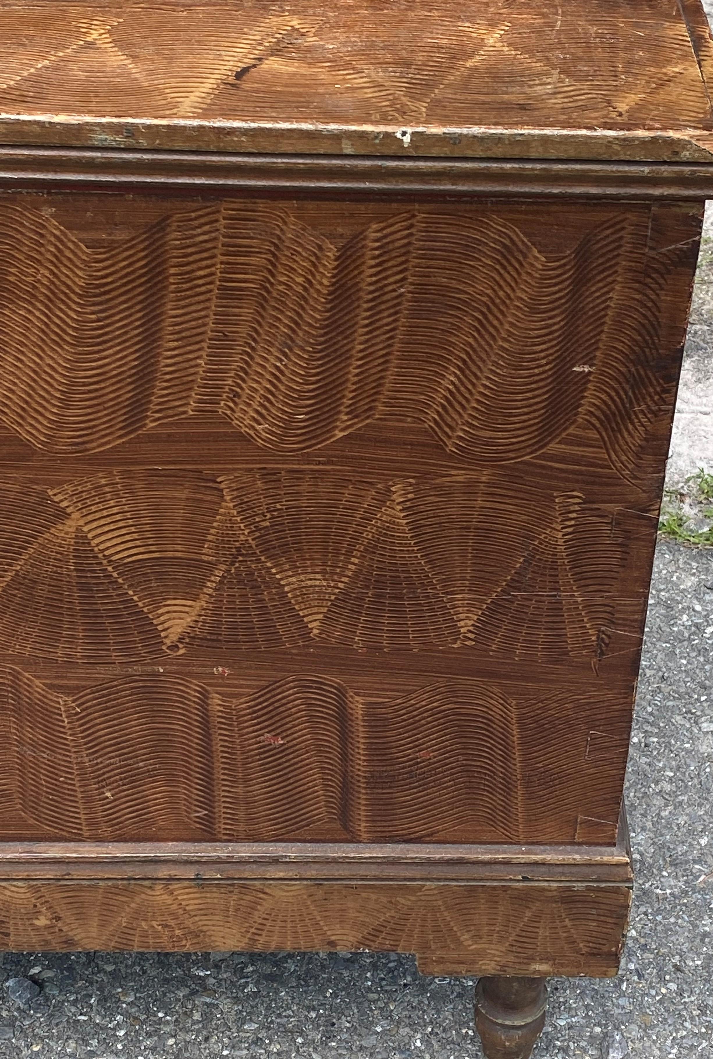 Painted Poplar Pennsylvania Blanket Chest, Circa 1825 In Good Condition In Hallowell, US