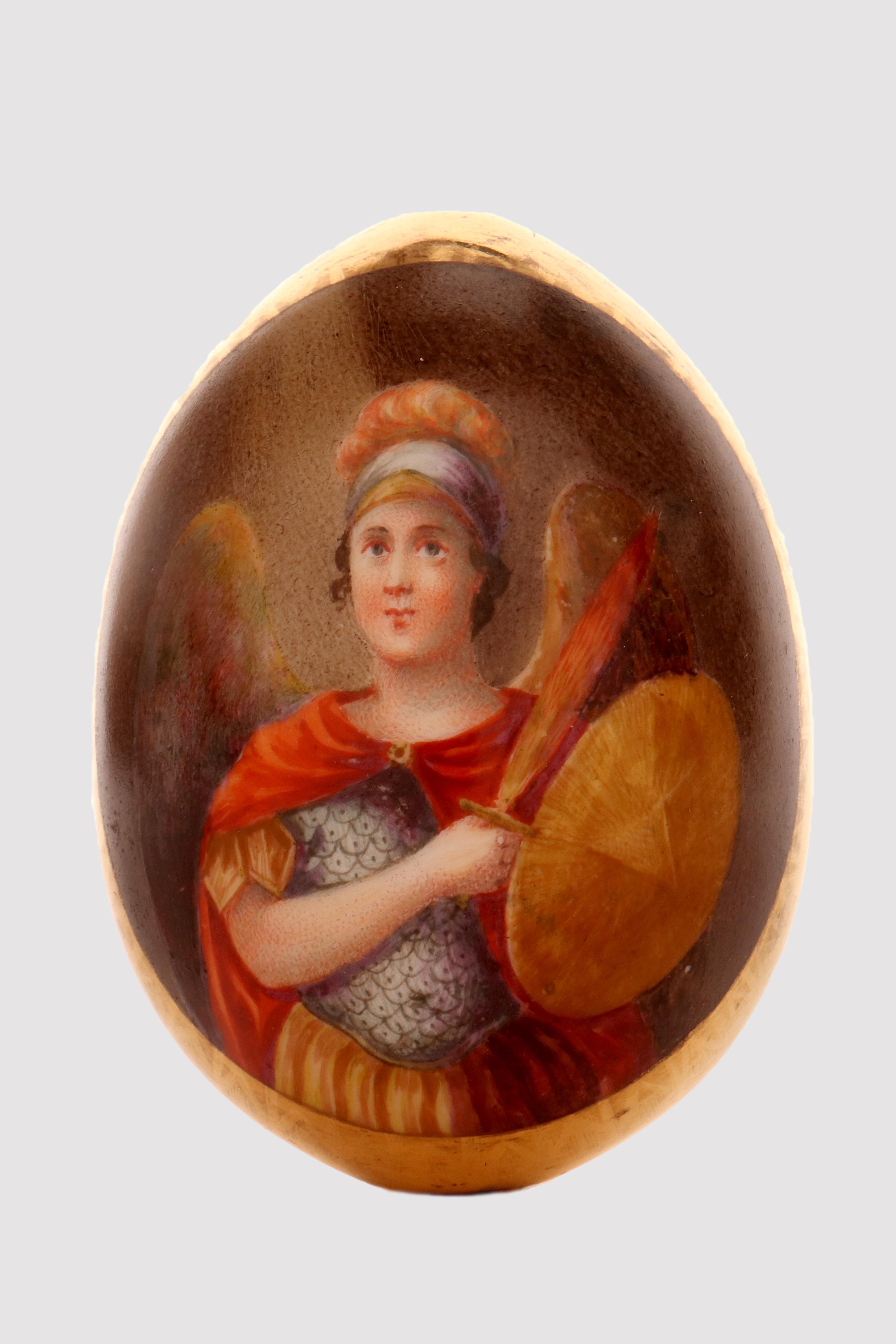 Huevo de Pascua de porcelana pintada, representando al Arcángel Miguel, Rusia, 1880. en venta 5