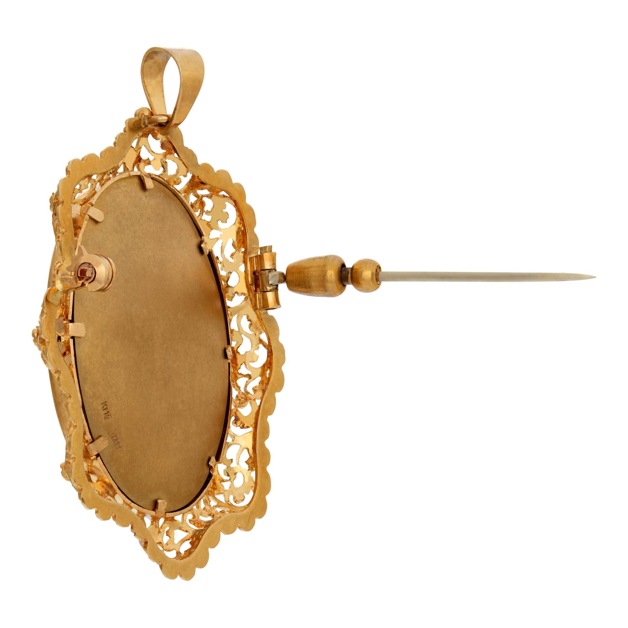 Women's Painted portrait pendant/brooch with yellow gold frame For Sale
