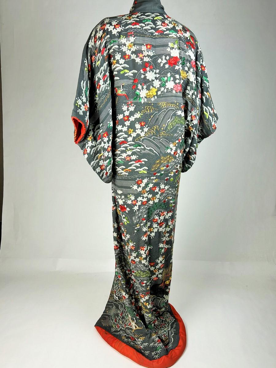 Painted, printed and gold-embroidered silk crepe kosode Japan 18th 19th century For Sale 6