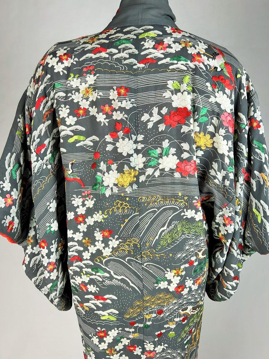 Painted, printed and gold-embroidered silk crepe kosode Japan 18th 19th century For Sale 6