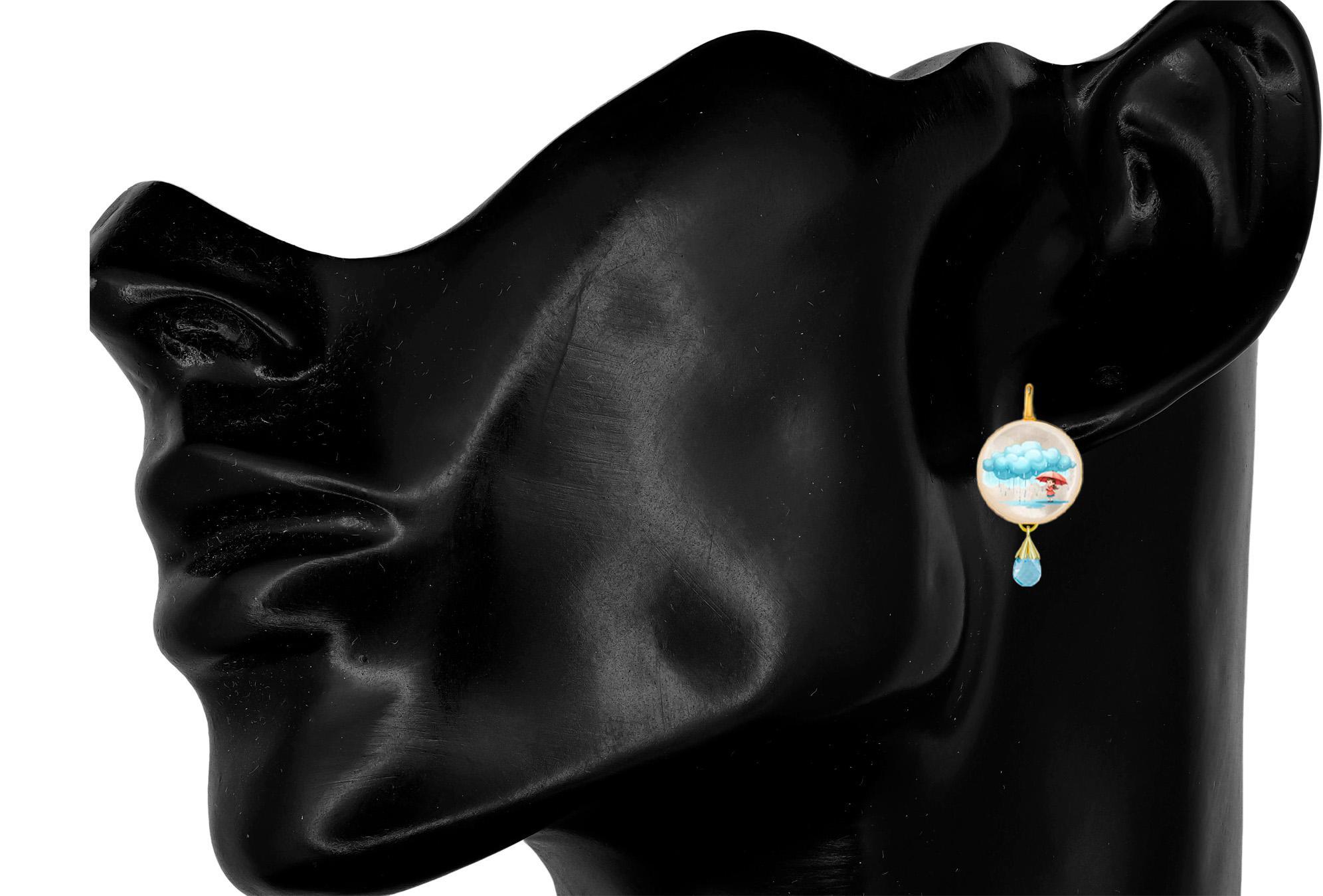 Moderno Orecchini dipinti con la storia di un giorno di pioggia - Ragazza con ombrello con gocce di madreperla in vendita