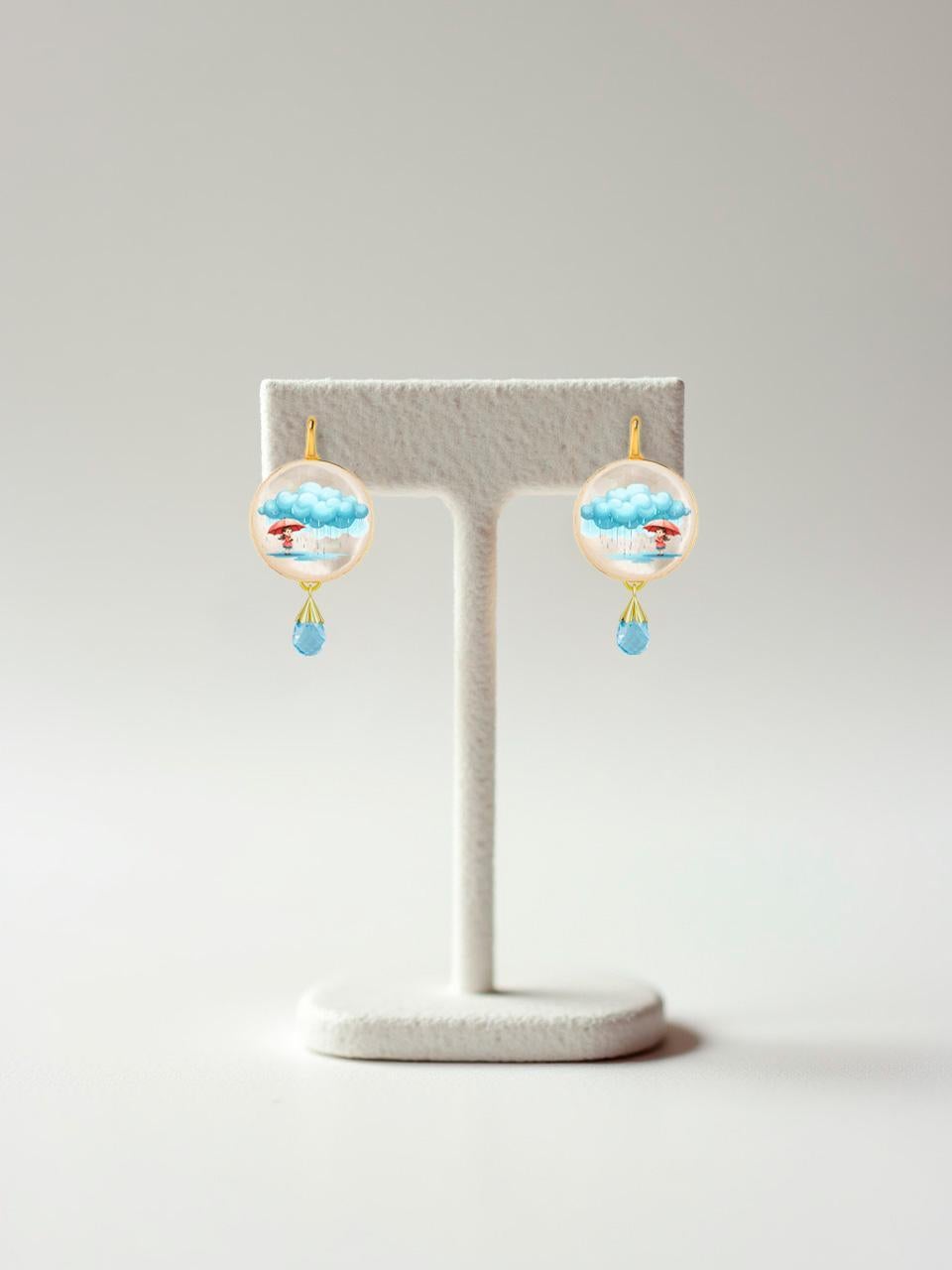 da uomo o donna Orecchini dipinti con la storia di un giorno di pioggia - Ragazza con ombrello con gocce di madreperla in vendita