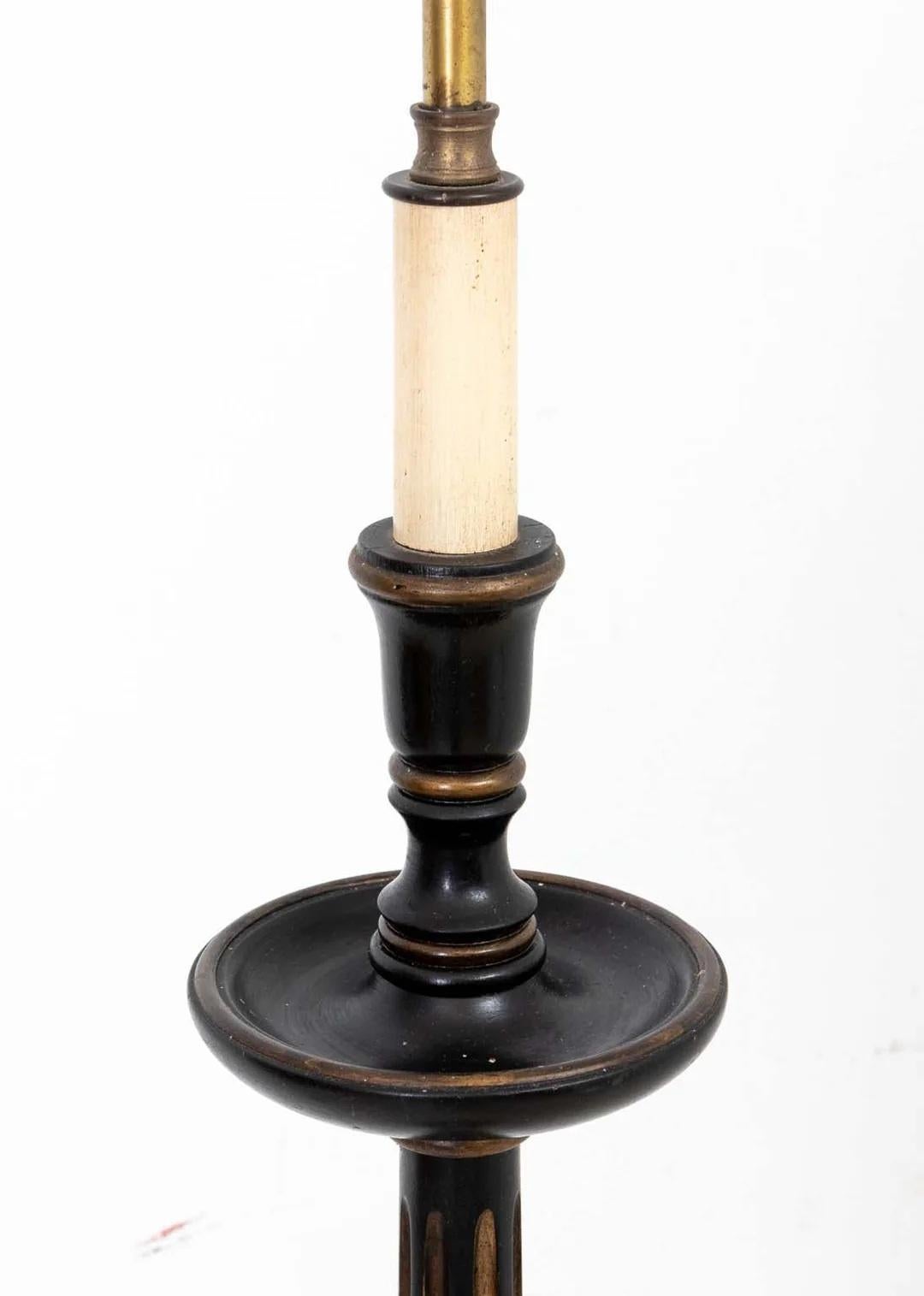 XX secolo Lampada da terra dipinta in stile Regency in vendita