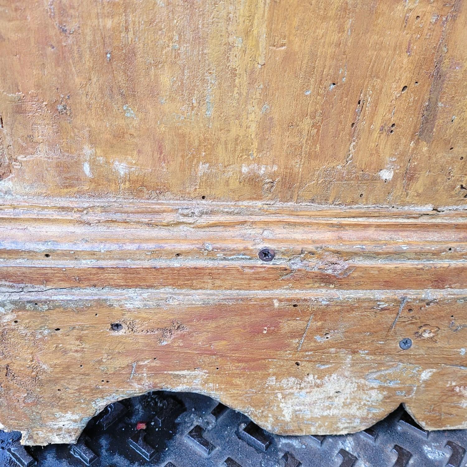 Painted Sideboard With 2 Doors, Italy, 17th Century For Sale 5