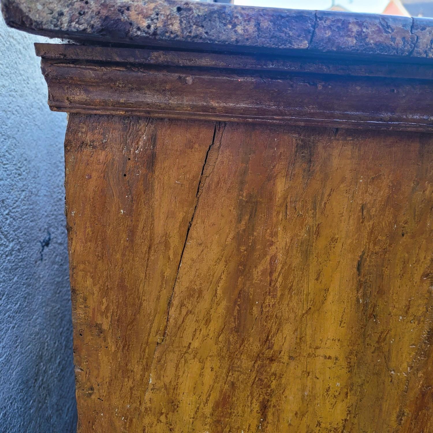 Painted Sideboard With 2 Doors, Italy, 17th Century For Sale 6