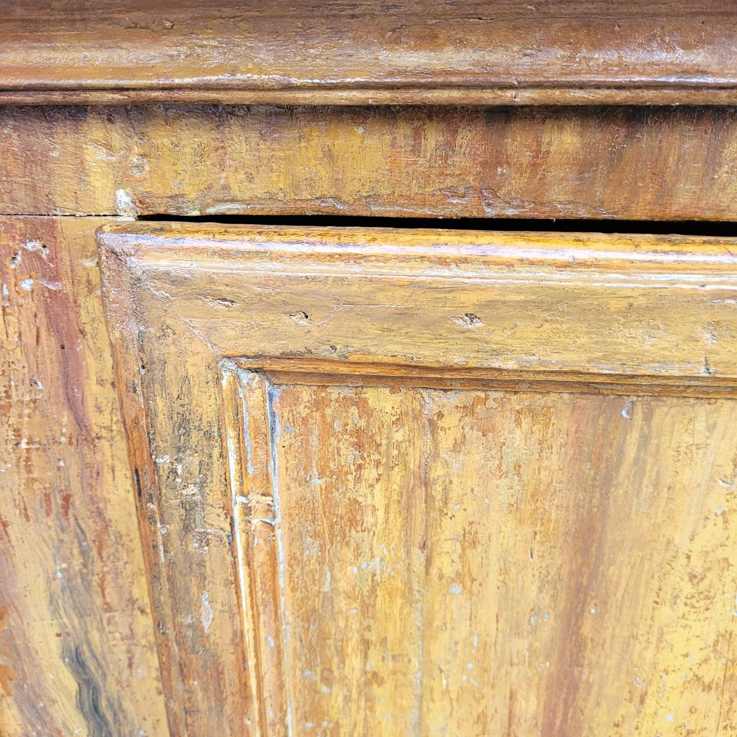 Painted Sideboard With 2 Doors, Italy, 17th Century For Sale 8