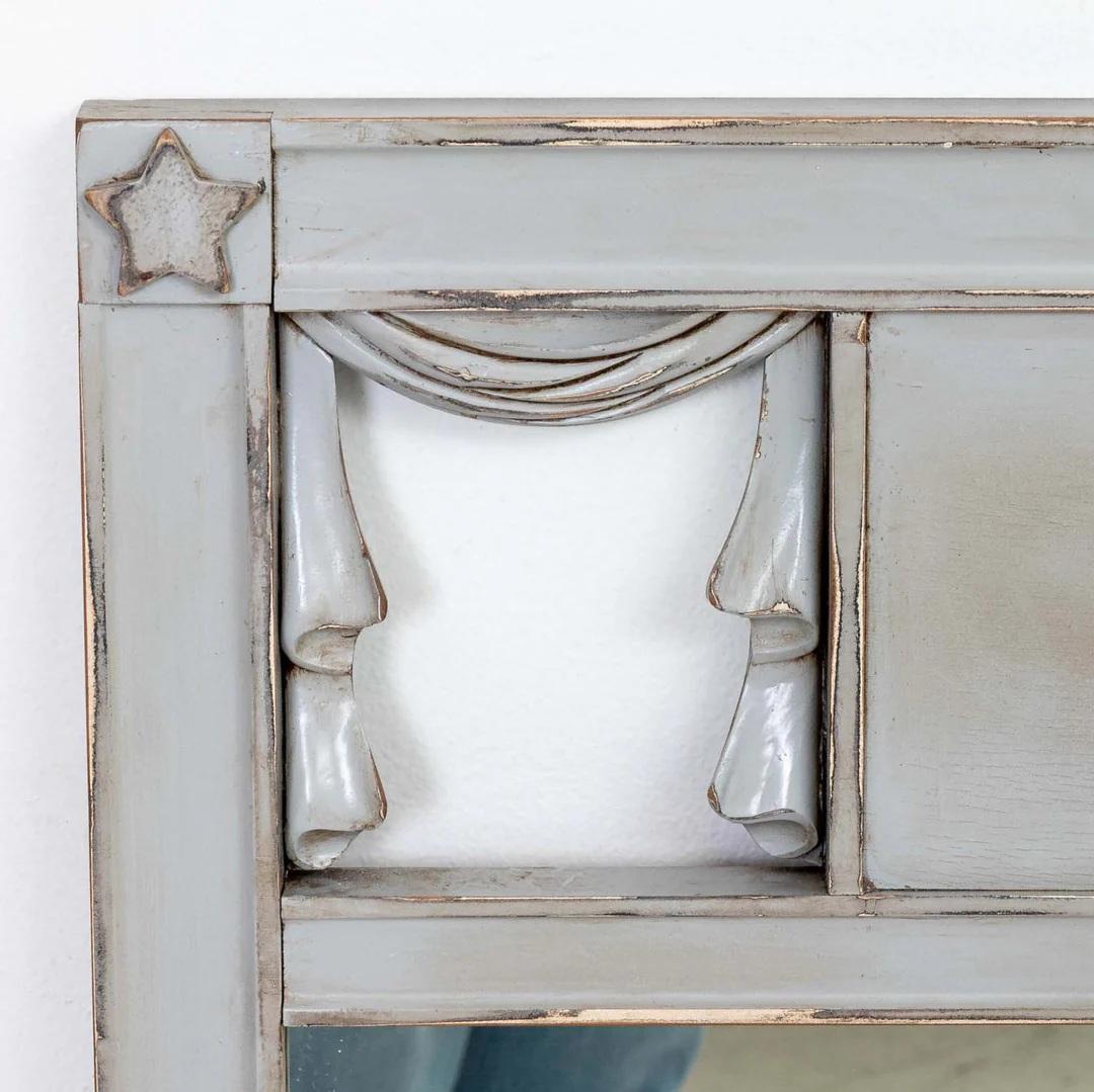 Painted Stars And Drapes Mirror In Good Condition For Sale In New York, NY