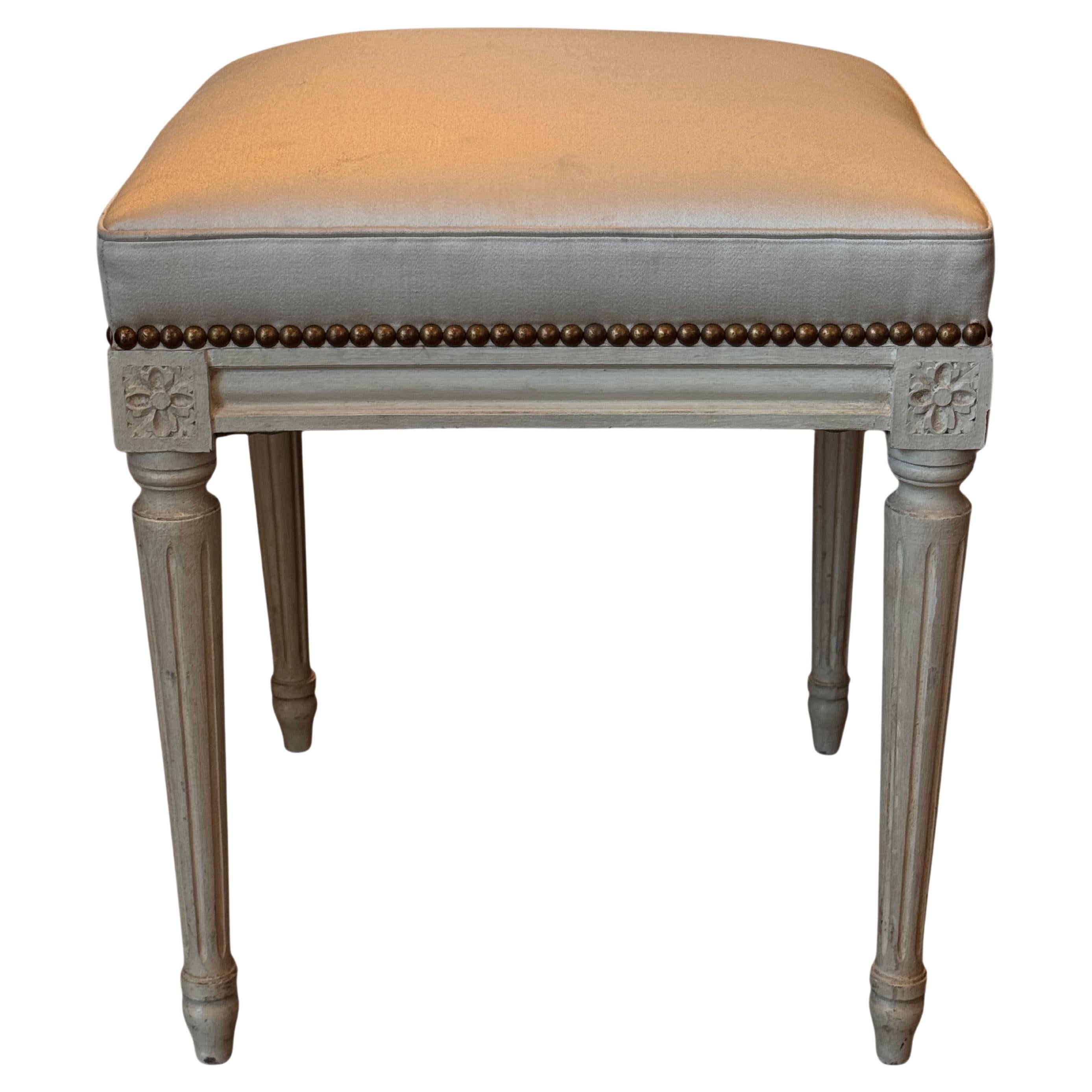 Taburete Pintado Con Asiento Tapizado