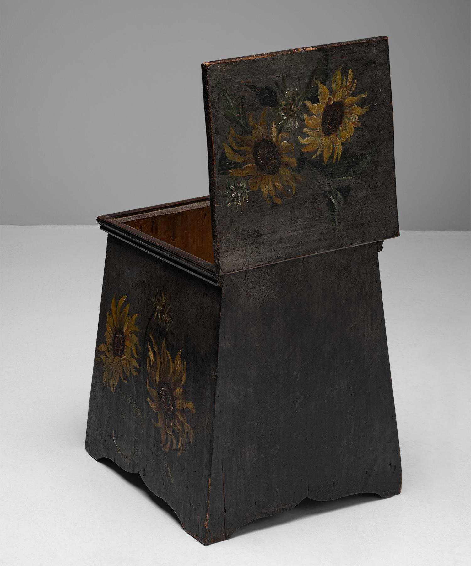 Painted Sunflowers Stool / End Table, France, circa 1880 In Good Condition In Culver City, CA