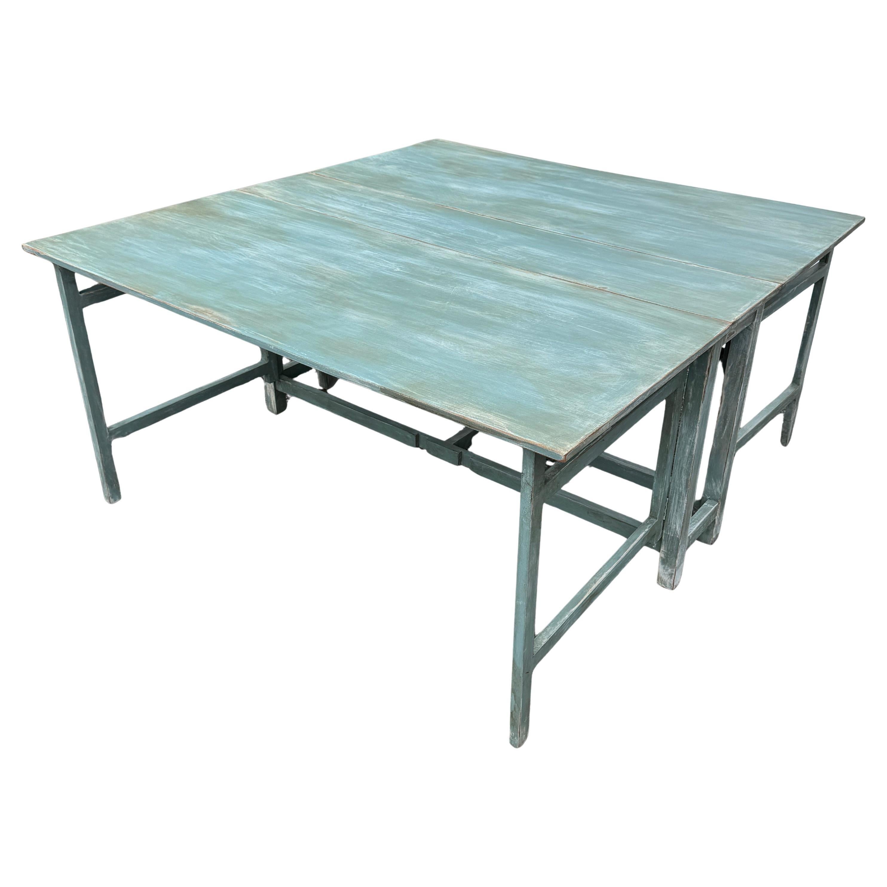 Hand-Crafted Painted Swedish Gustavian Style Drop Leaf Gate Leg Table For Sale