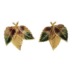 Clips d'oreilles à trois feuilles peints en or, vert et marron. Vintage, milieu de 1900