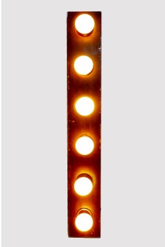 Painted tin letter I with bulbs, United States of America 1930.
