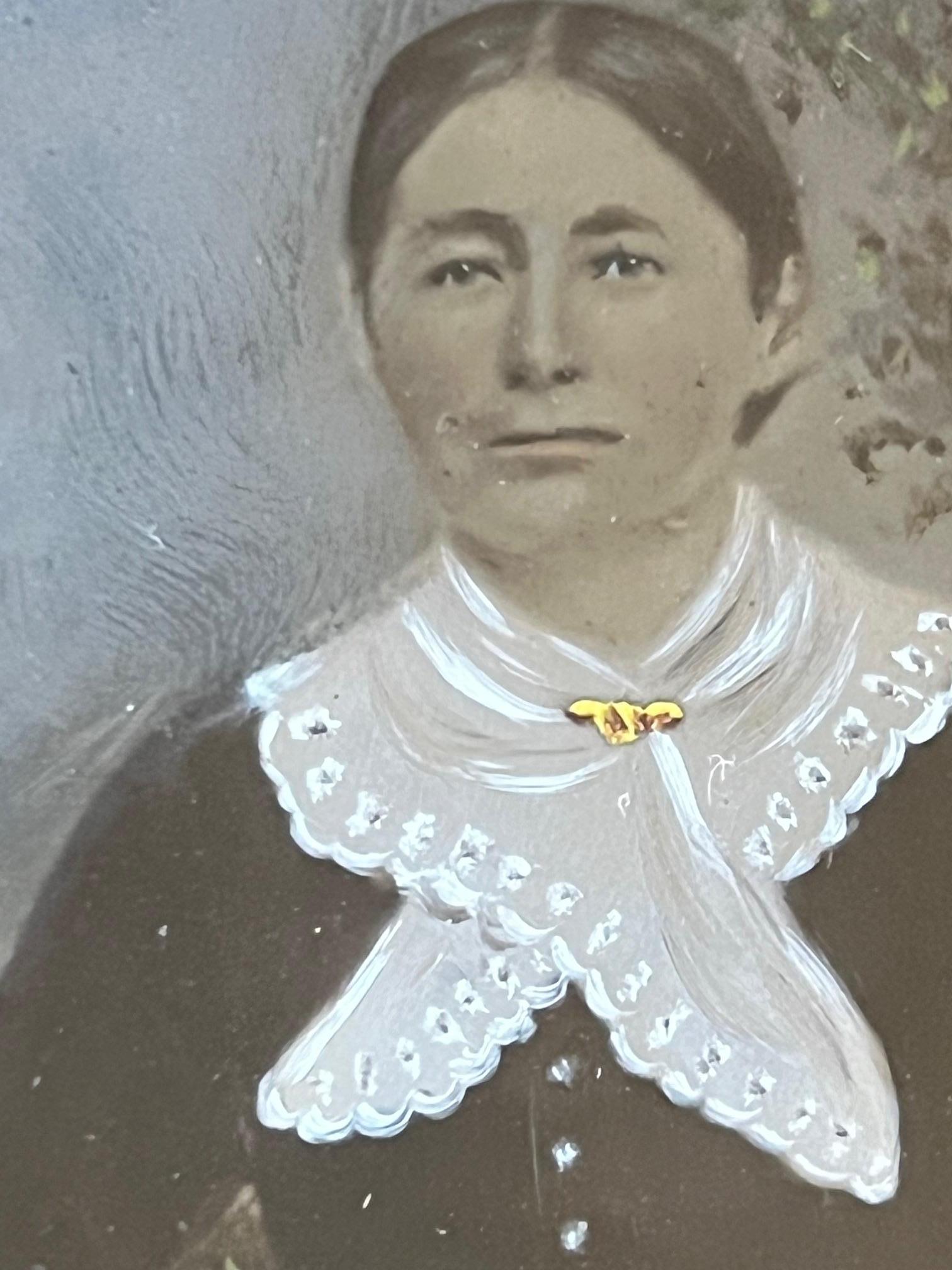 Painted Tintype Couple in Victorian Eastlake Frame In Good Condition In Ross, CA