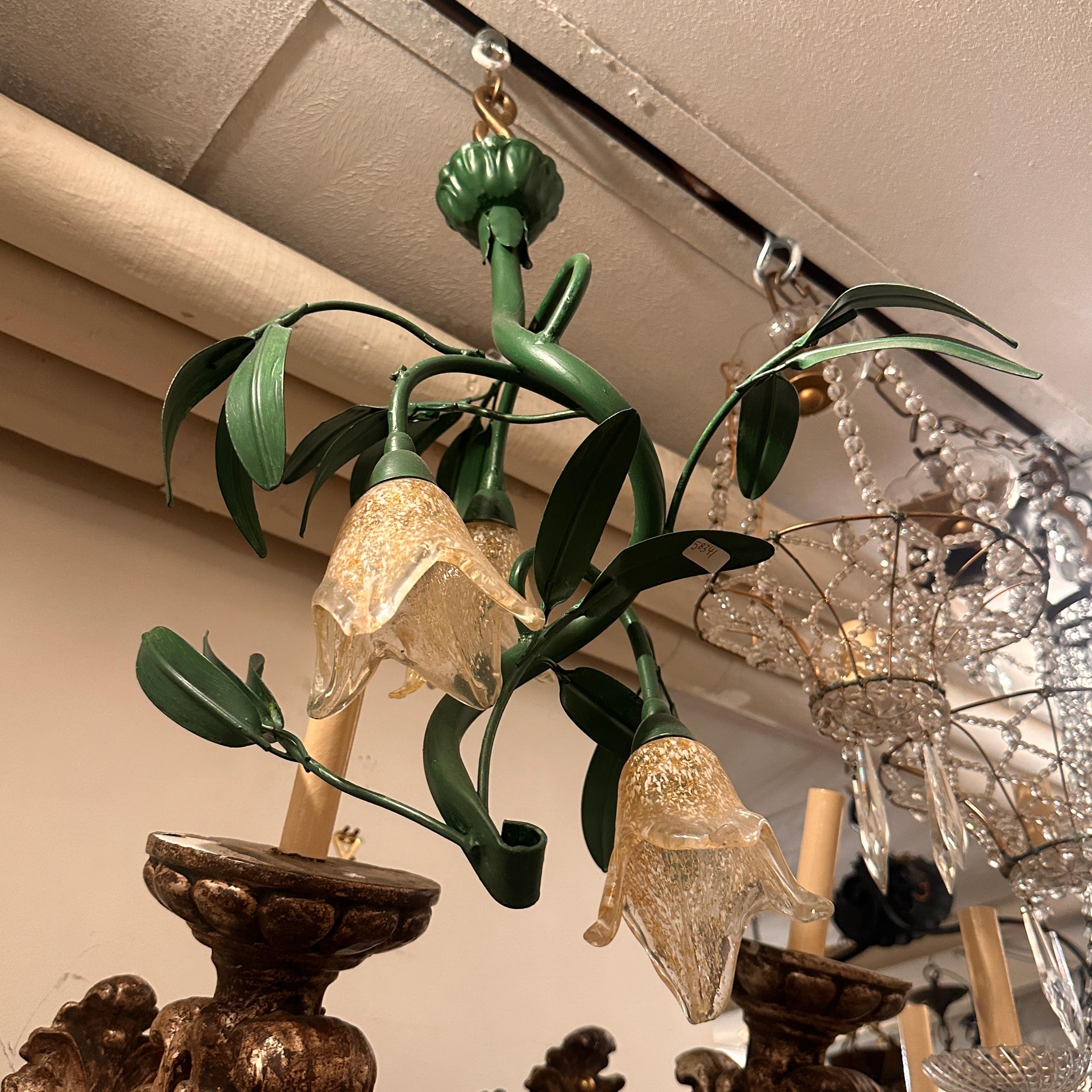 italien Painted Tole and Glass Light Fixture en vente