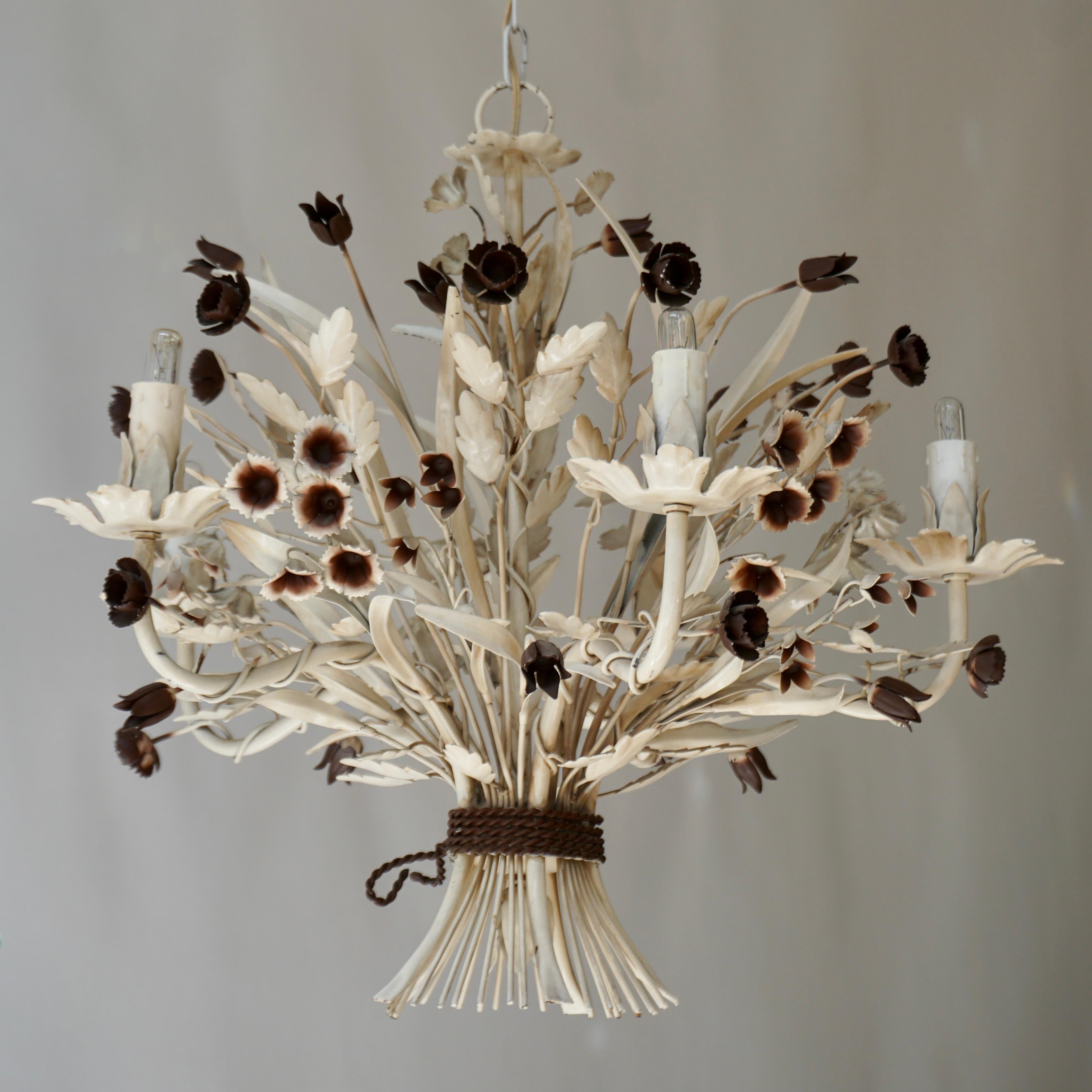Painted Tole Flower Chandelier, Italy, circa 1950s For Sale 4