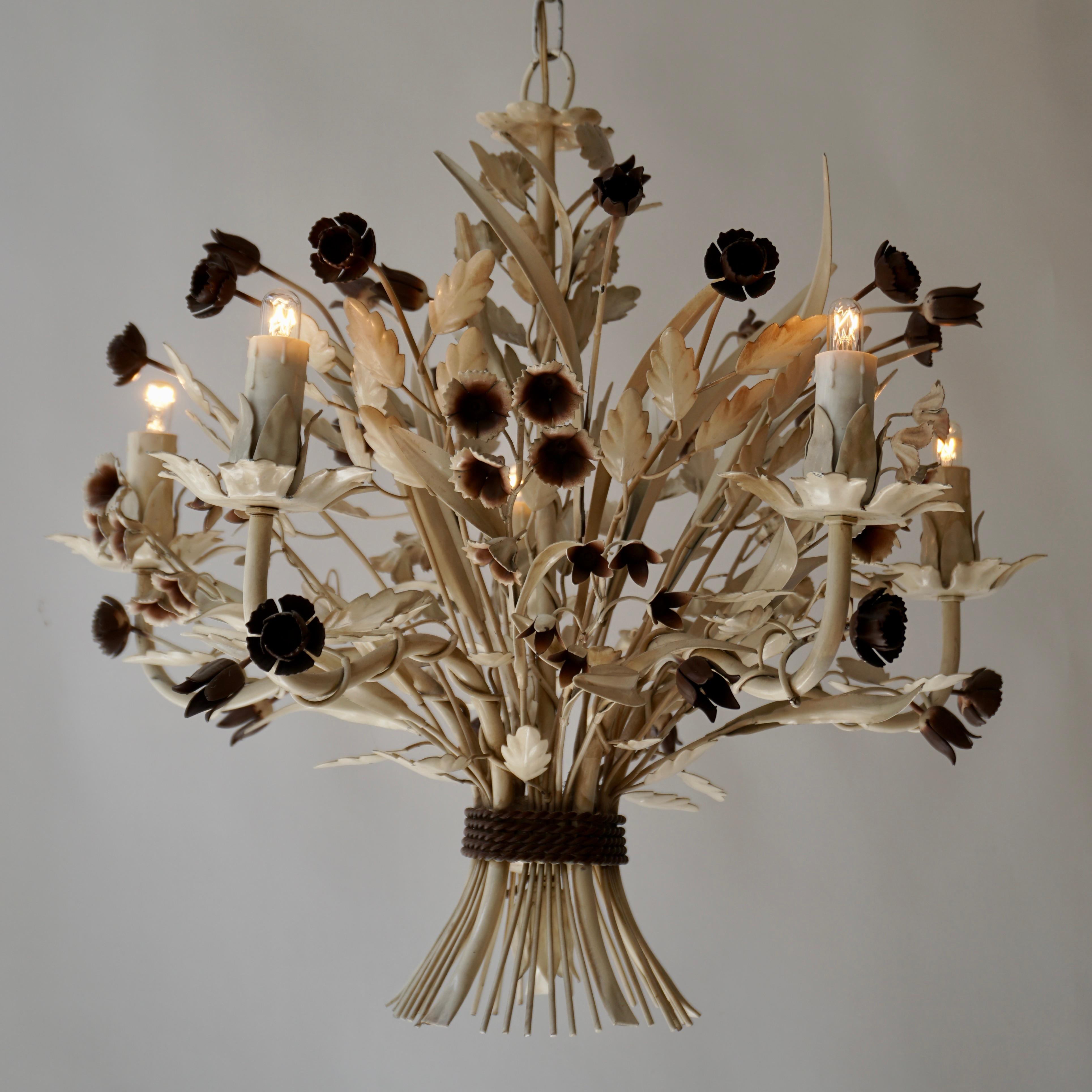 Mid-Century Modern Painted Tole Flower Chandelier, Italy, circa 1950s For Sale