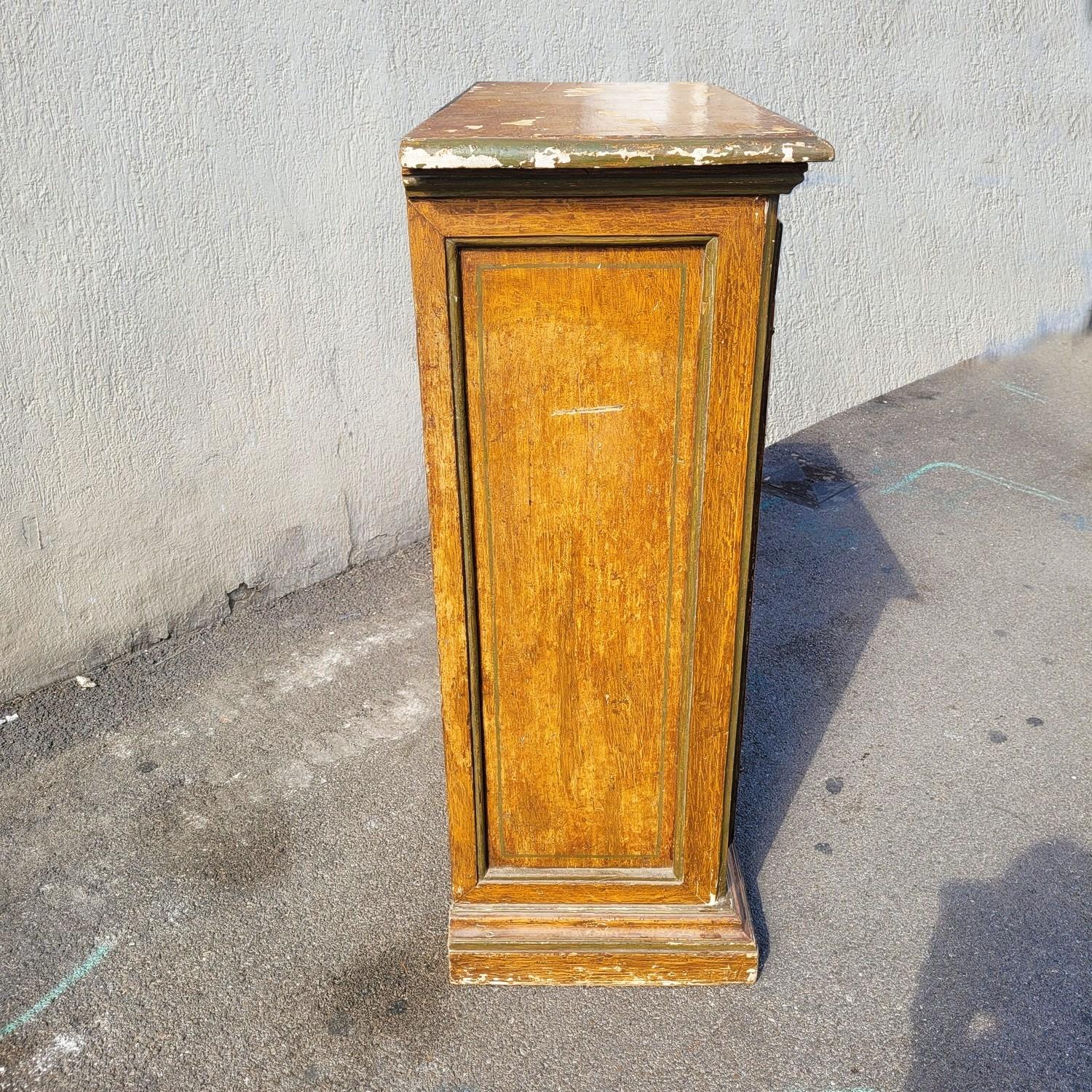 Buffet à deux portes peint, Italie, XIXe siècle en vente 3