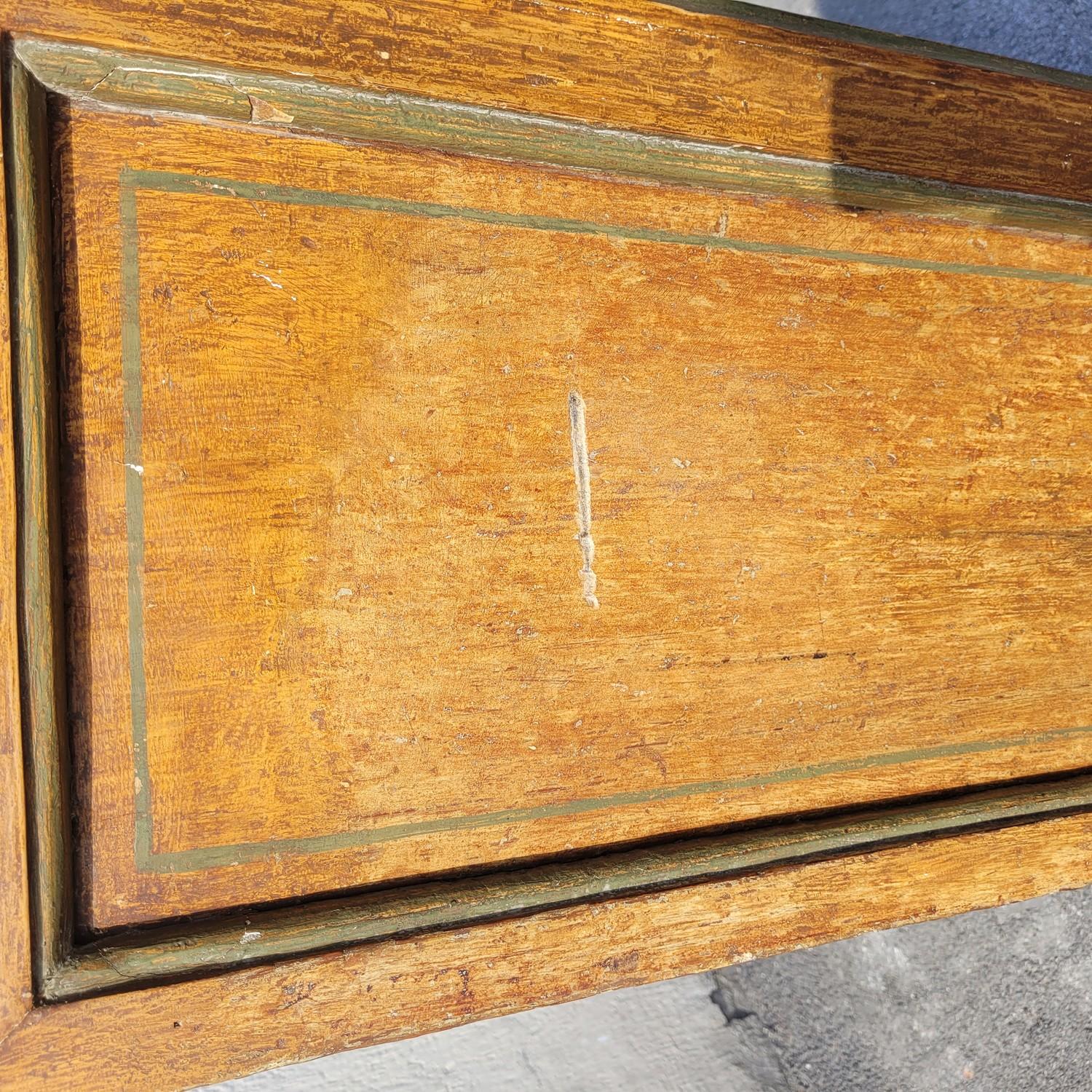 Buffet à deux portes peint, Italie, XIXe siècle en vente 4