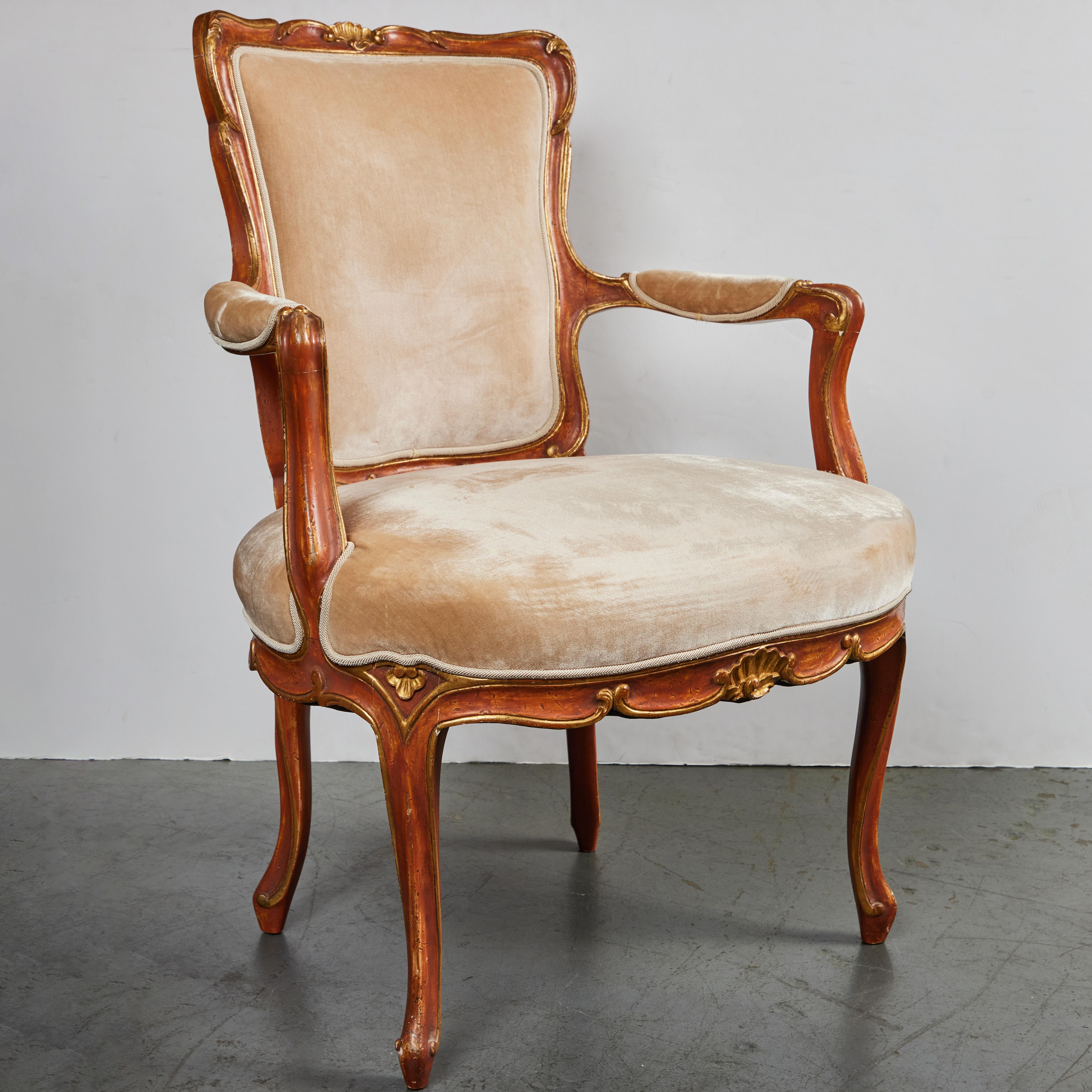 Painted Venetian Armchair In Good Condition For Sale In Newport Beach, CA