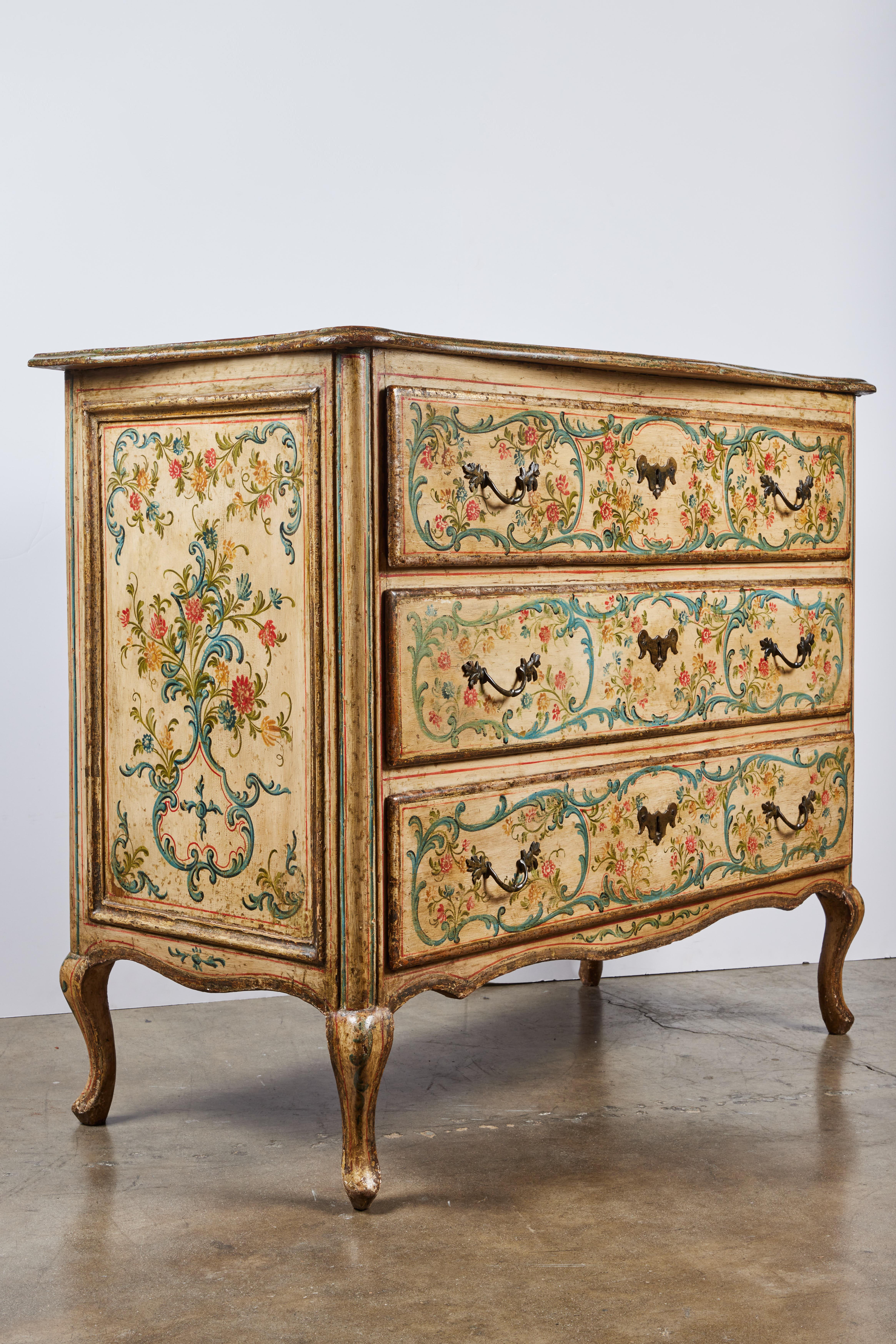 Early 19th Century Painted Venetian Commode For Sale