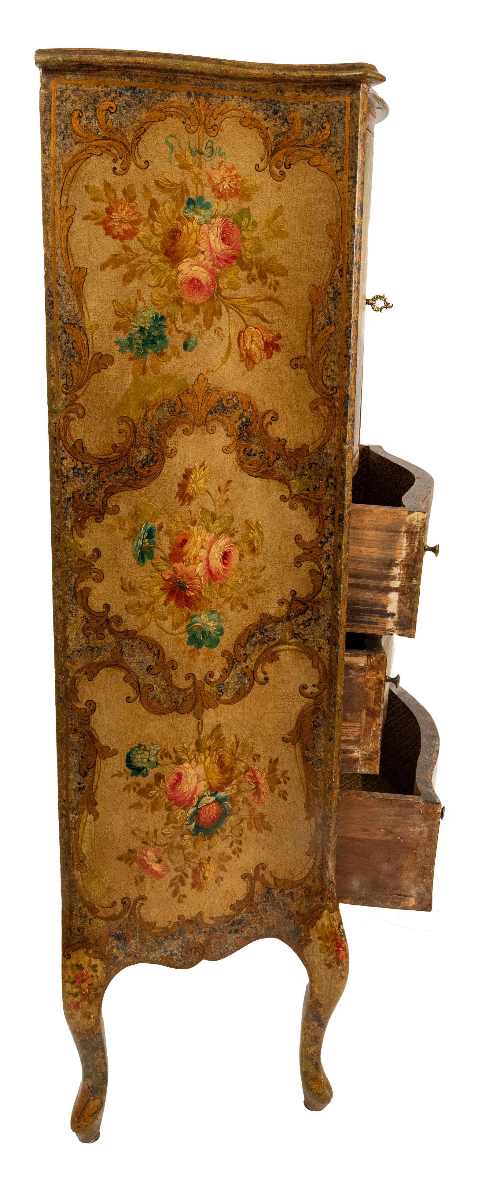 20th Century Painted Venetian Dresser For Sale