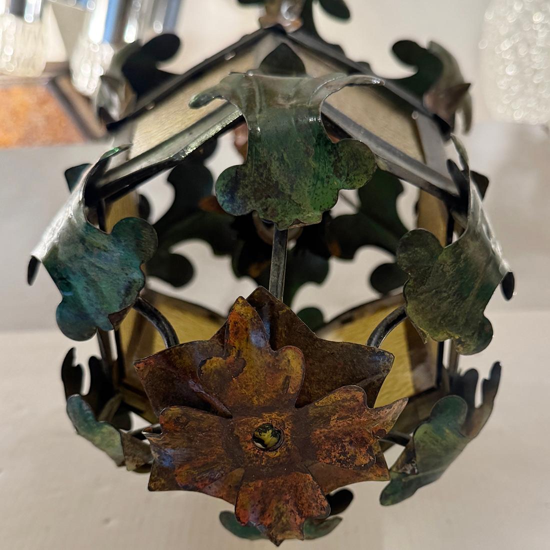 Painted Venetian Lantern In Good Condition For Sale In New York, NY