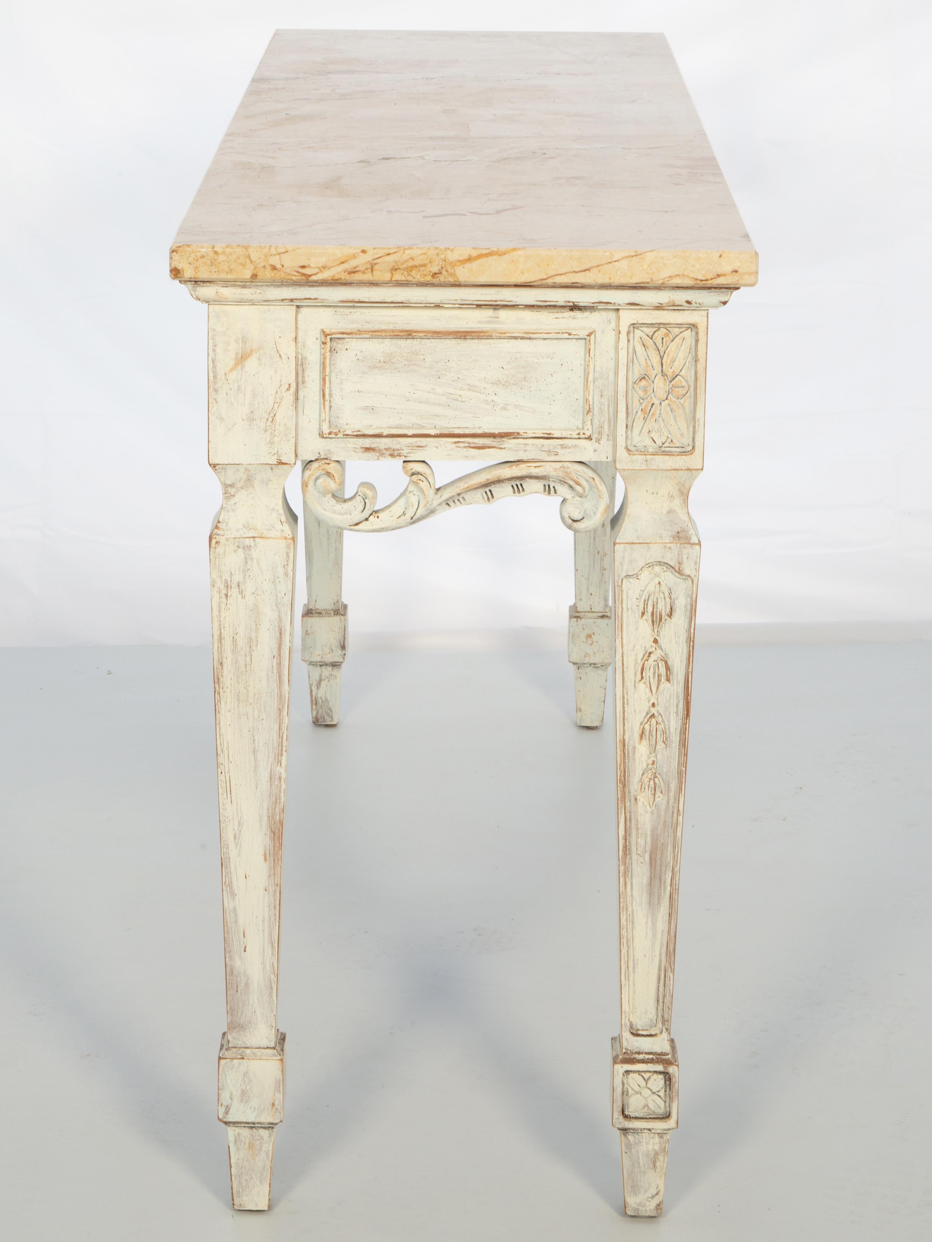 Table console vintage peinte avec plateau en marbre par Century en vente 2