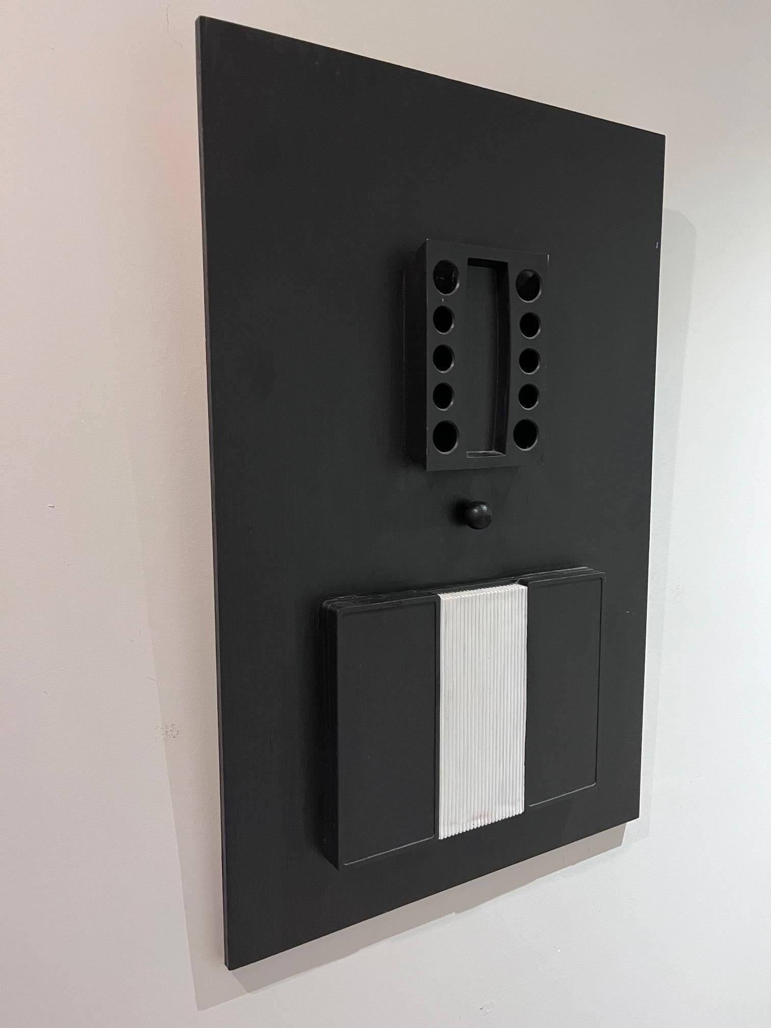 Bemalte Wandskulptur von Roger Neyrat im Zustand „Gut“ im Angebot in Brooklyn, NY