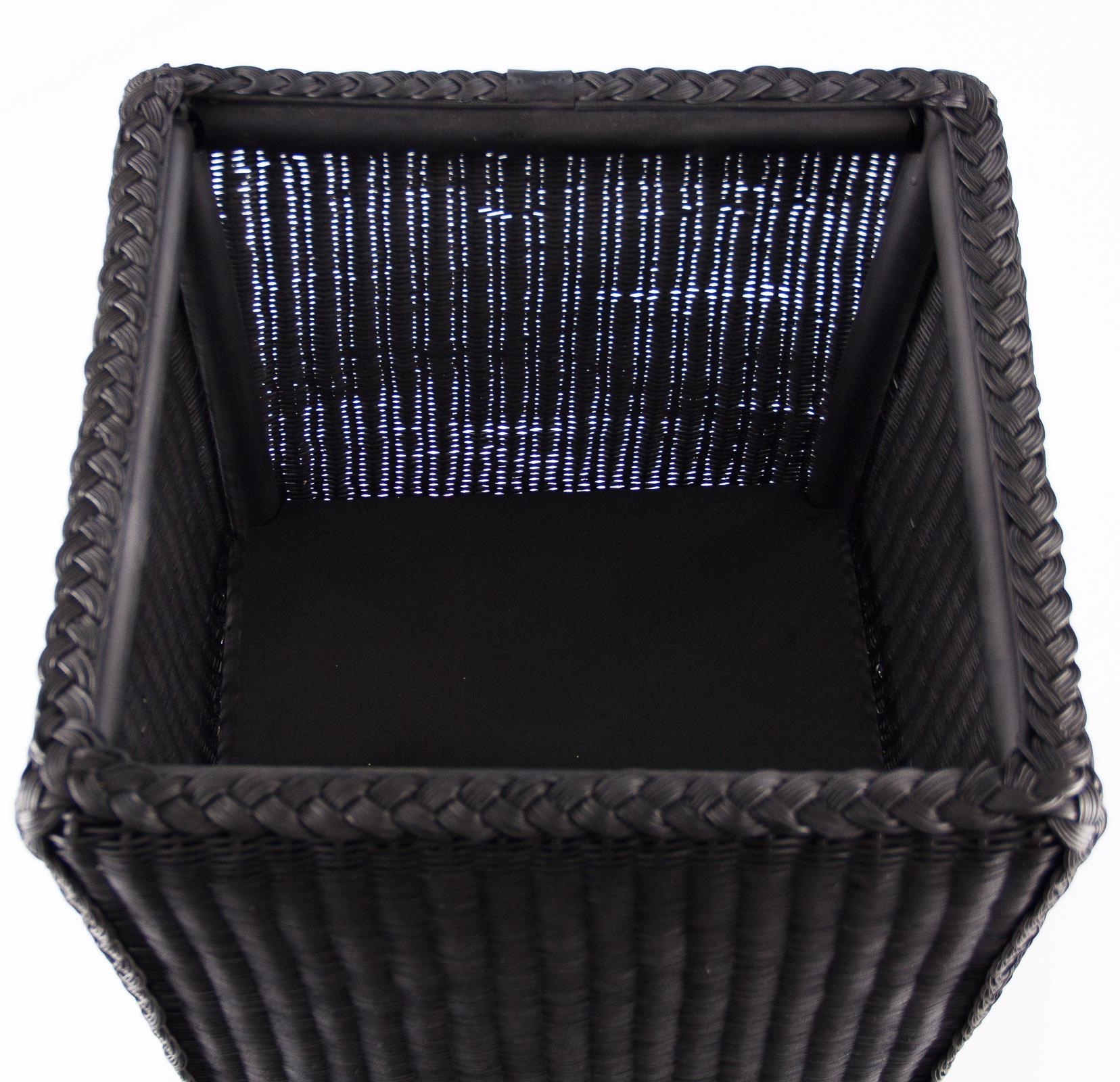 French Painted Black Wicker Jardinière, 1940s In Good Condition In Austin, TX