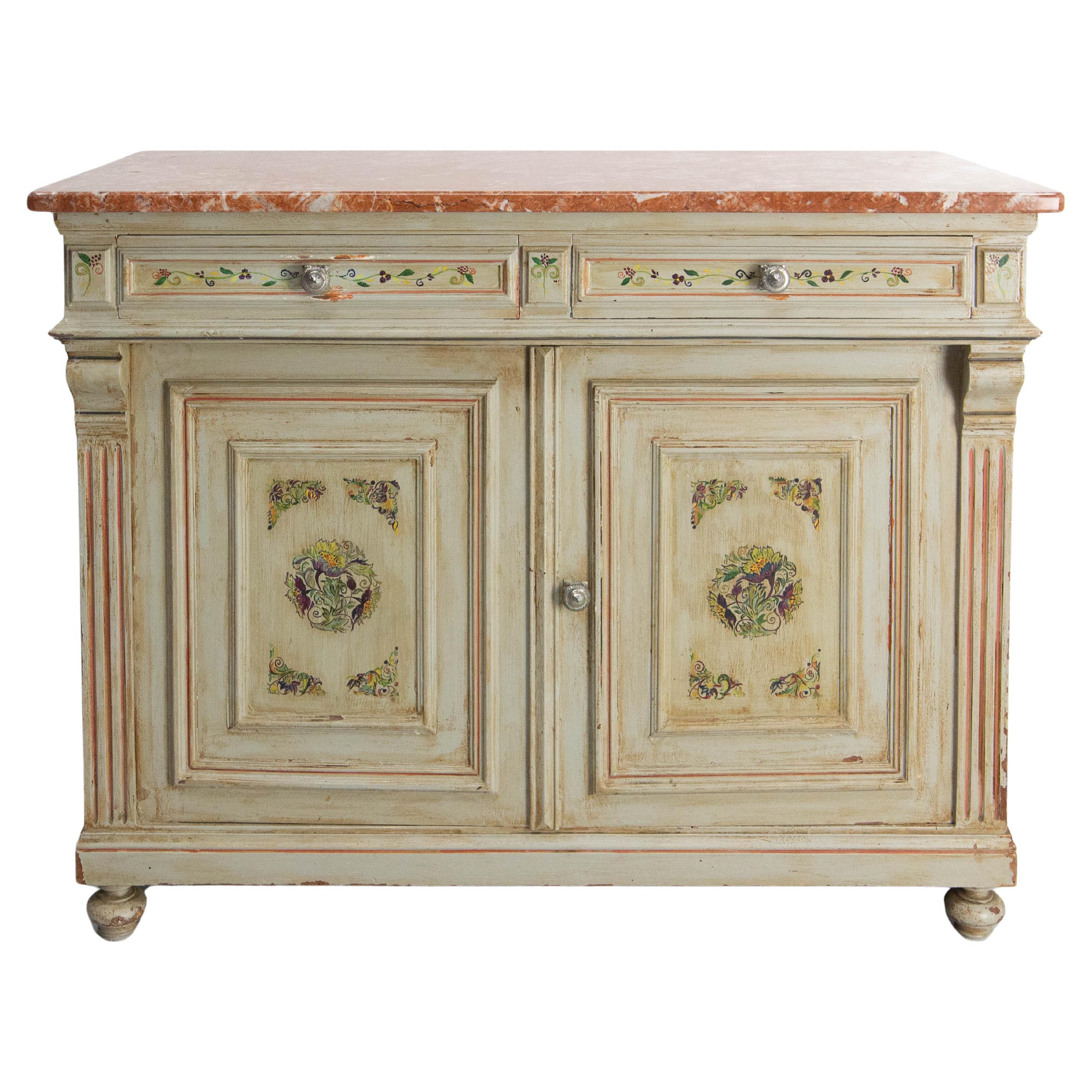 Buffet en bois peint et dessus de marbre Cabinet patiné et décoré, français, c 1900.