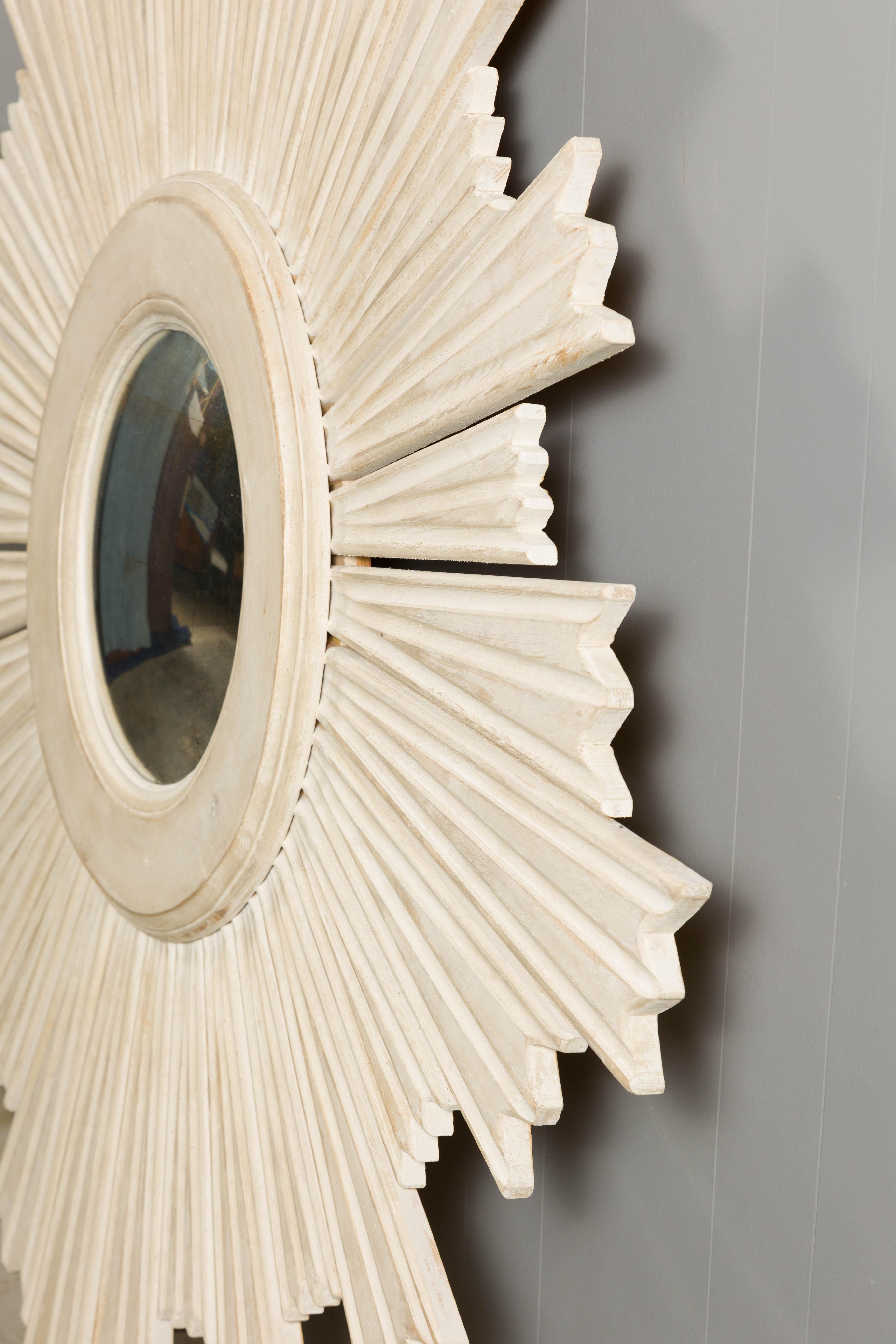 Painted Wood Modern Custom Sunburst with Convex Mirror with Varying Rays For Sale 7