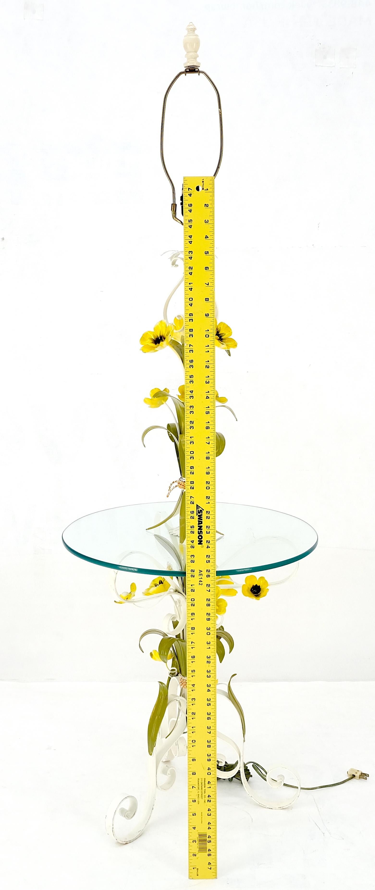 Lampadaire de table d'appoint italien mi-siècle moderne en fer forgé peint avec fleurs en vente 12