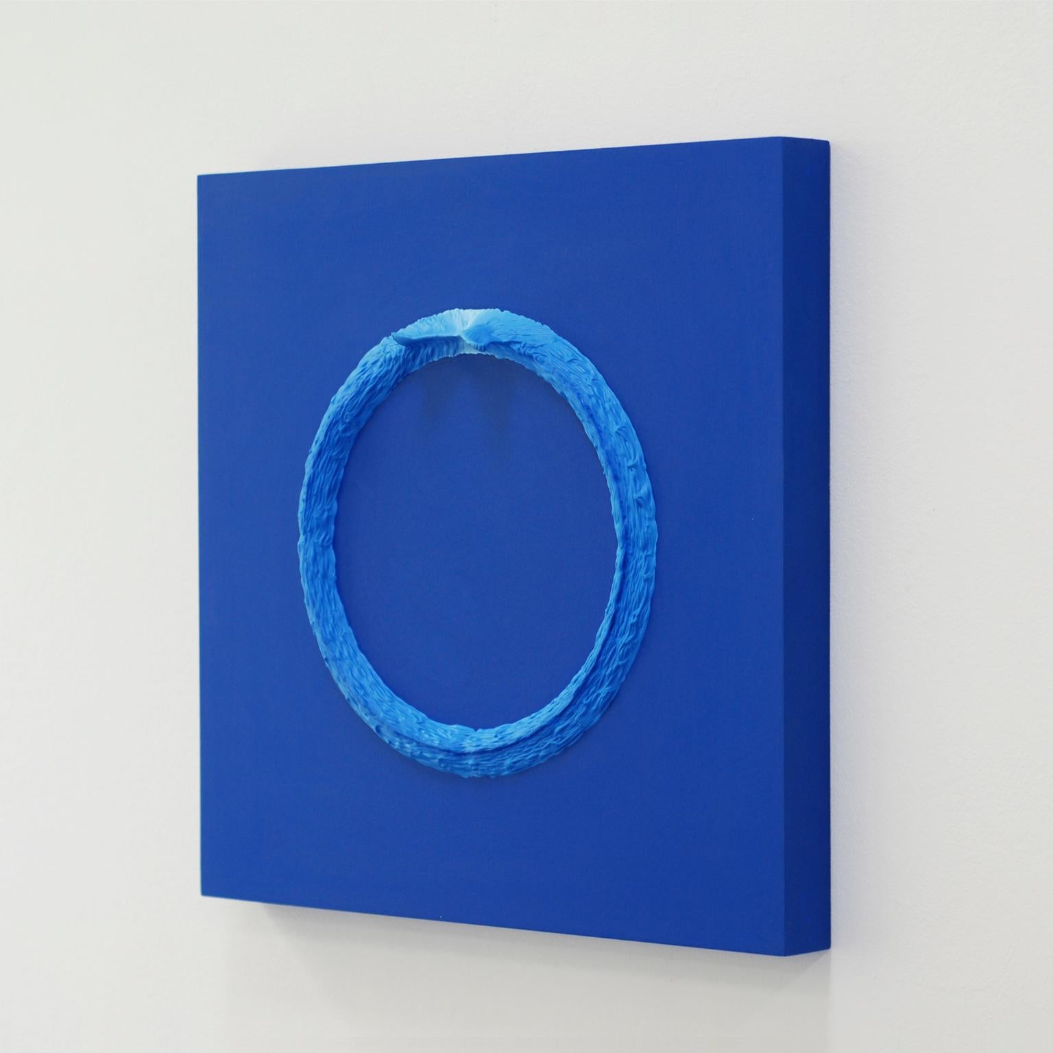 blue circle painting