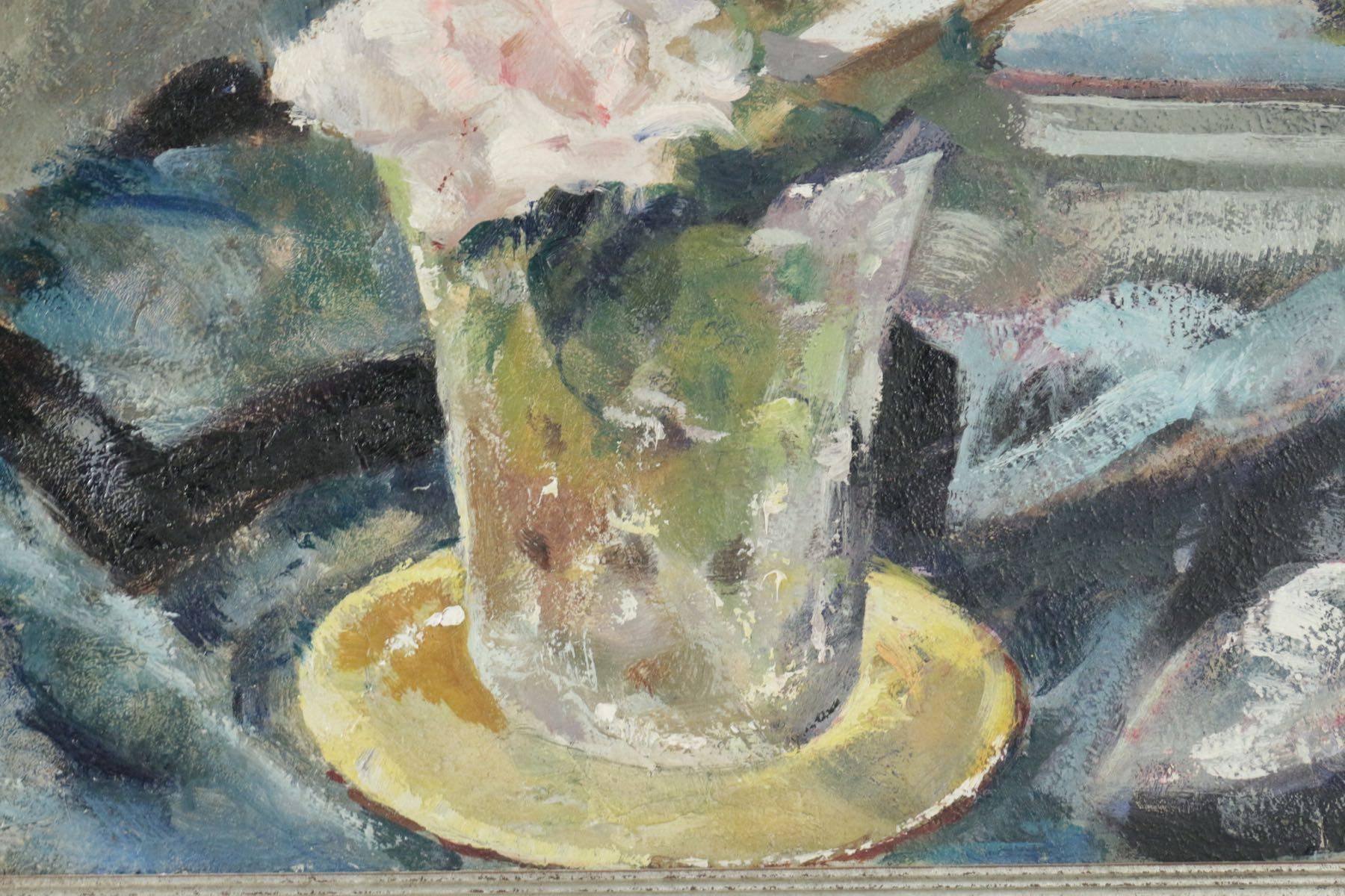 Painting on wood 20th century of a bouquet of flowers in front of a mirror, signed.
 