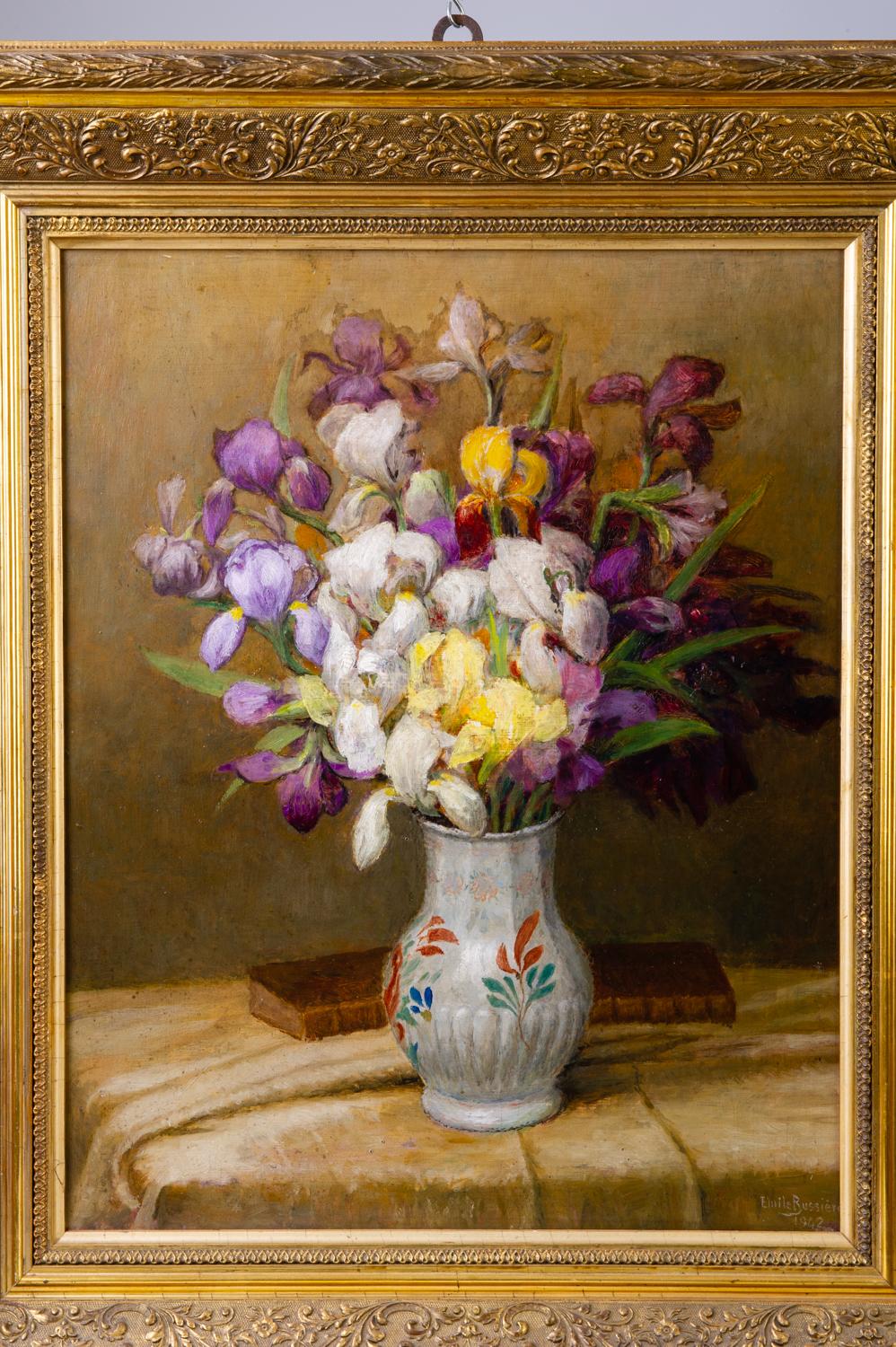 Autre Peinture avec fleurs et iris dans un cadre ancien en vente