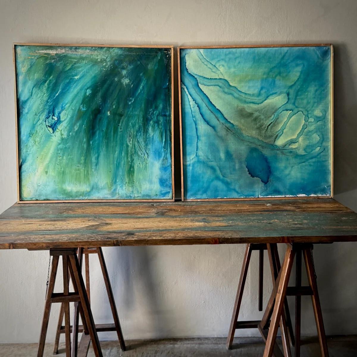 Zwei Gemälde aus einer Sammlung von 22 Gemälden von Lucien Beniere, von denen jedes einen bestimmten Moment in der kohärenten Vision des Künstlers festhält.  Die zusätzlichen Fotos stellen andere Kunstwerke desselben Künstlers dar, die in 2er-, 3er-