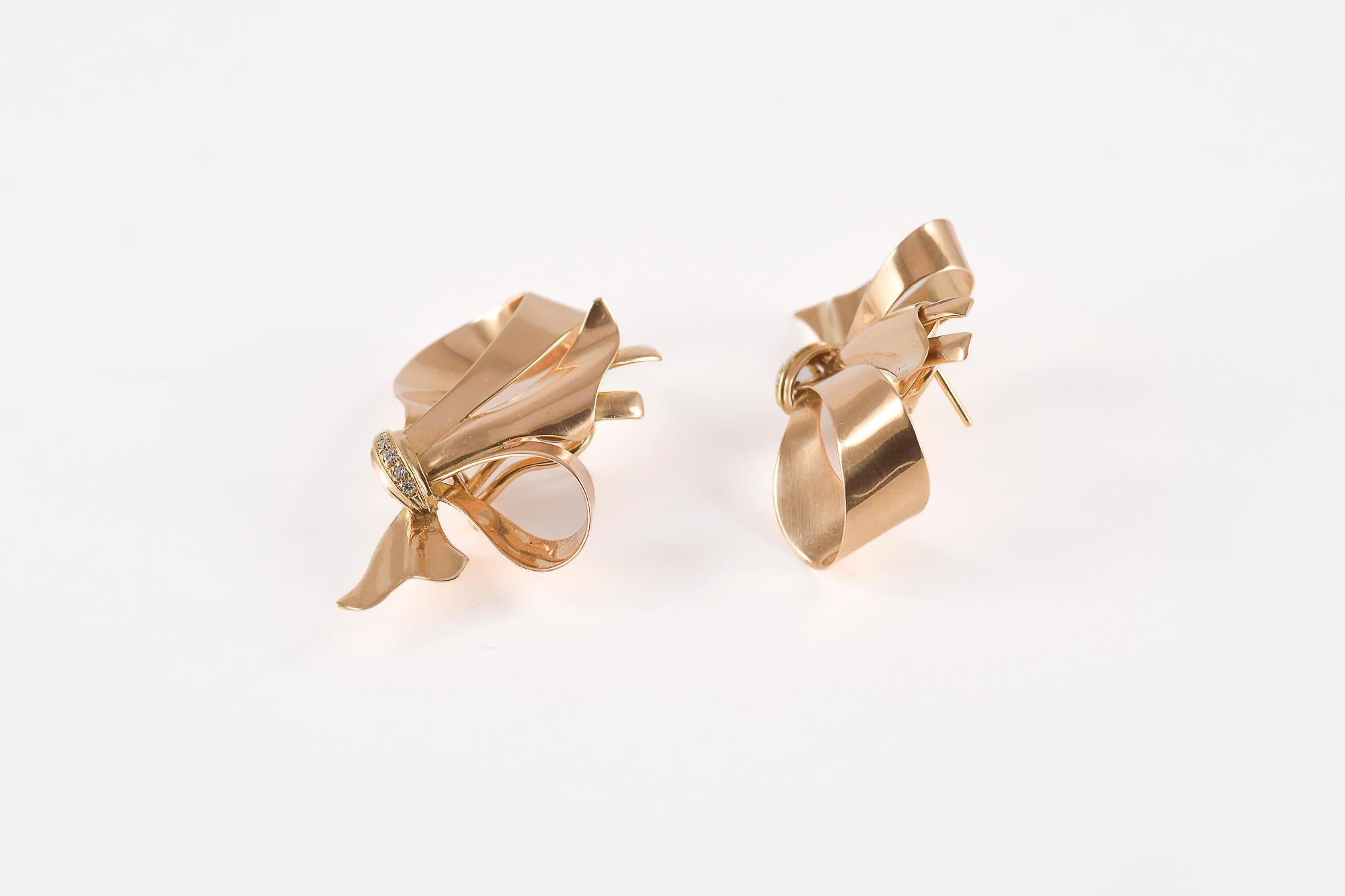 Pair of rose gold tassel lobe earrings with diamonds In Good Condition For Sale In Bologna, IT