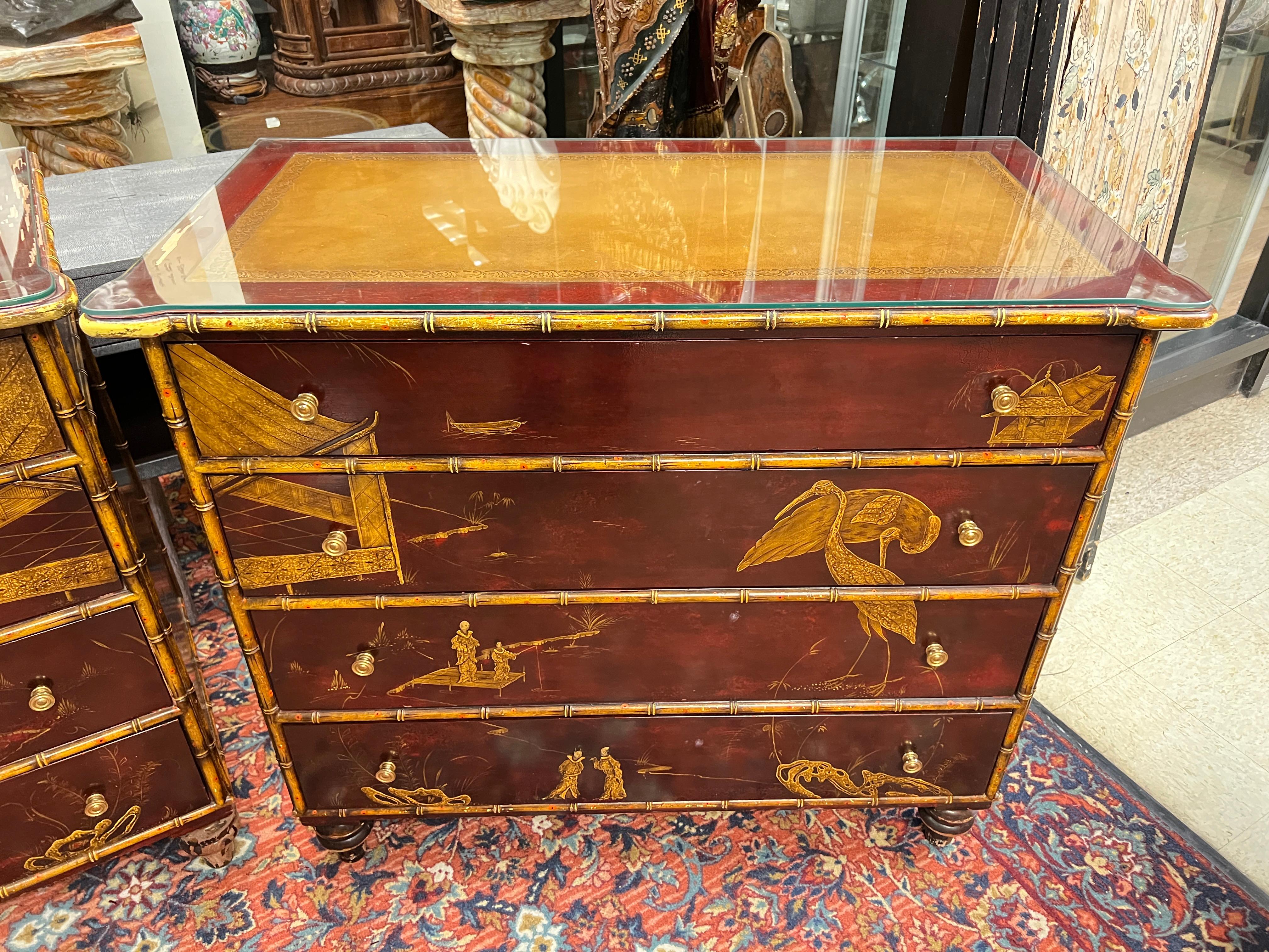 Pair 0f Engelish Regency style  Chinoiserie Japanned Dressers / Chest of Drawers For Sale 1