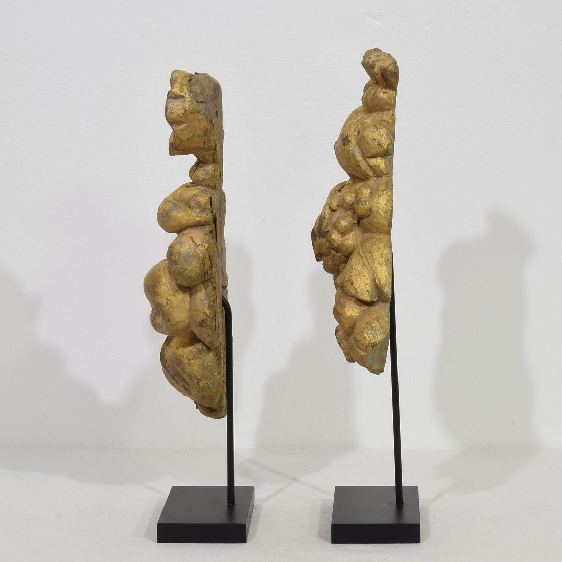 Pair 17/18th Century French Gilded Carved Oak Baroque Ornaments For Sale 1