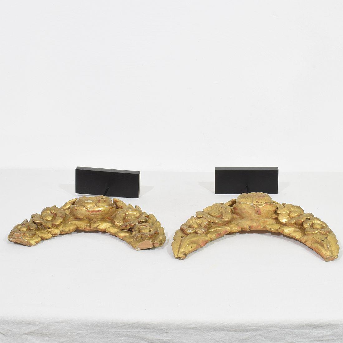 Pair 17/18th Century Italian Carved Giltwood Baroque Ornaments 10